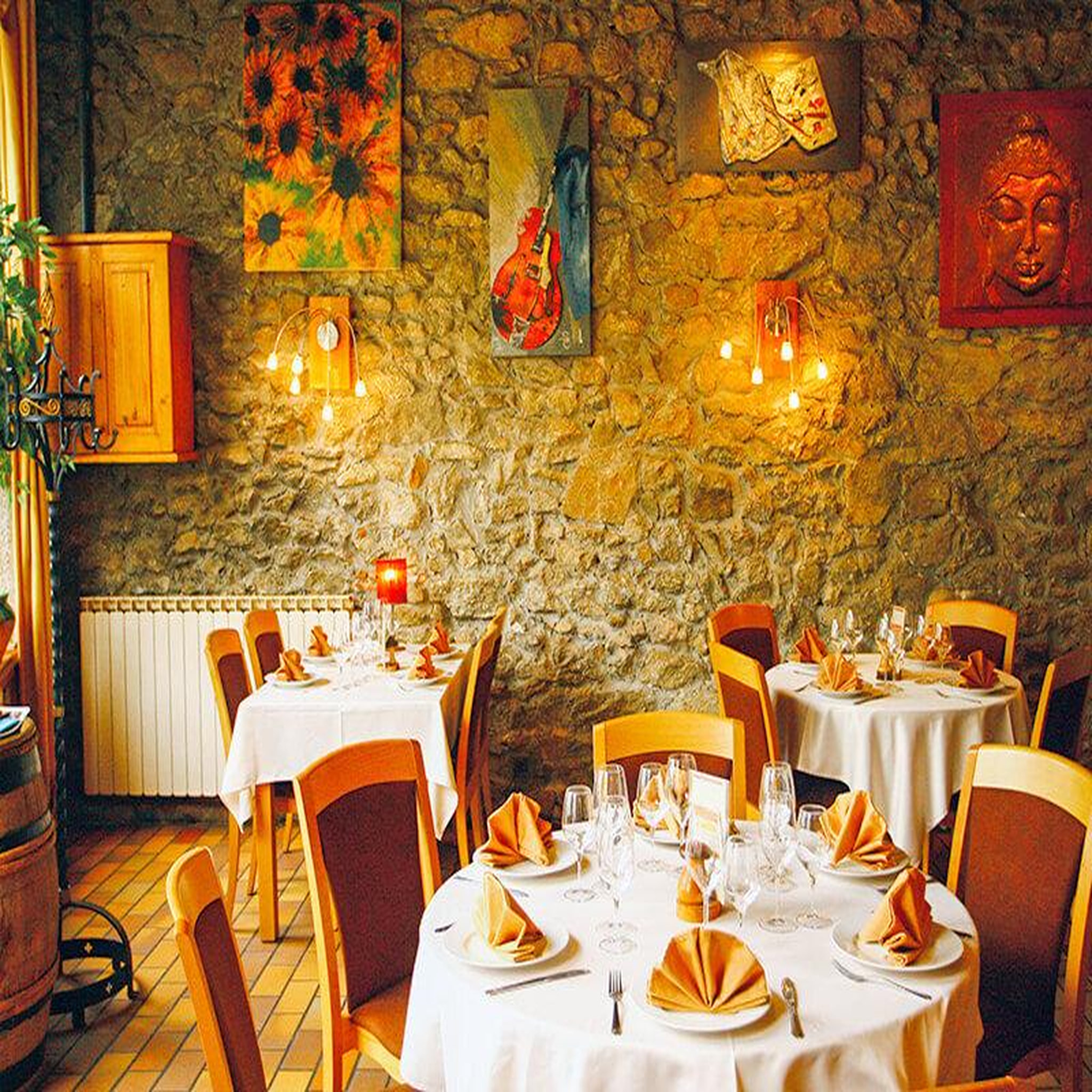 Voir la diapositive 2 : Smartbox Bonnes tables en rhône-alpes - coffret cadeau gastronomie