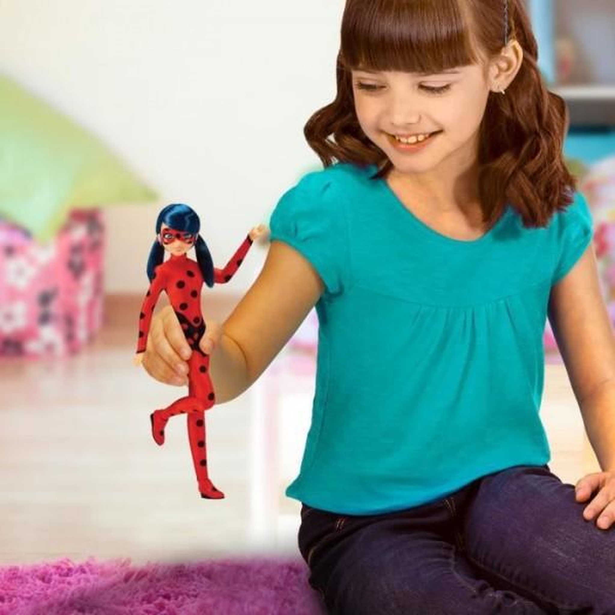 Voir la diapositive 2 : BANDAI Poupée Miraculous 26 cm - BANDAI - Ladybug Lucky Charm