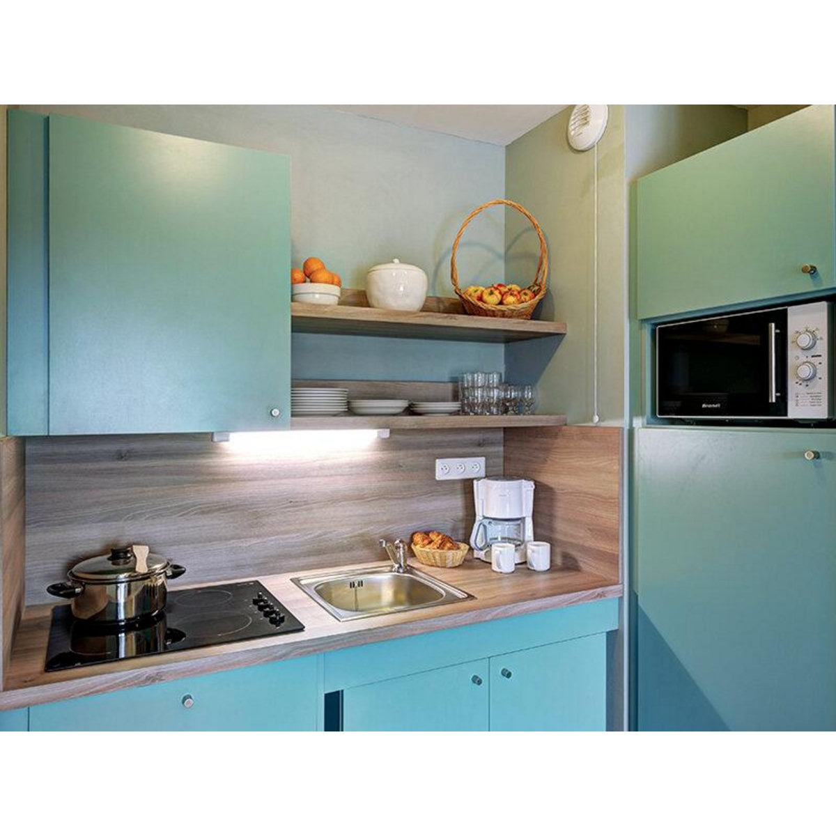 Smartbox Escapade de 2 jours avec une demi-journée d'accès au parcours hydro ressourçant - Coffret Cadeau Séjour