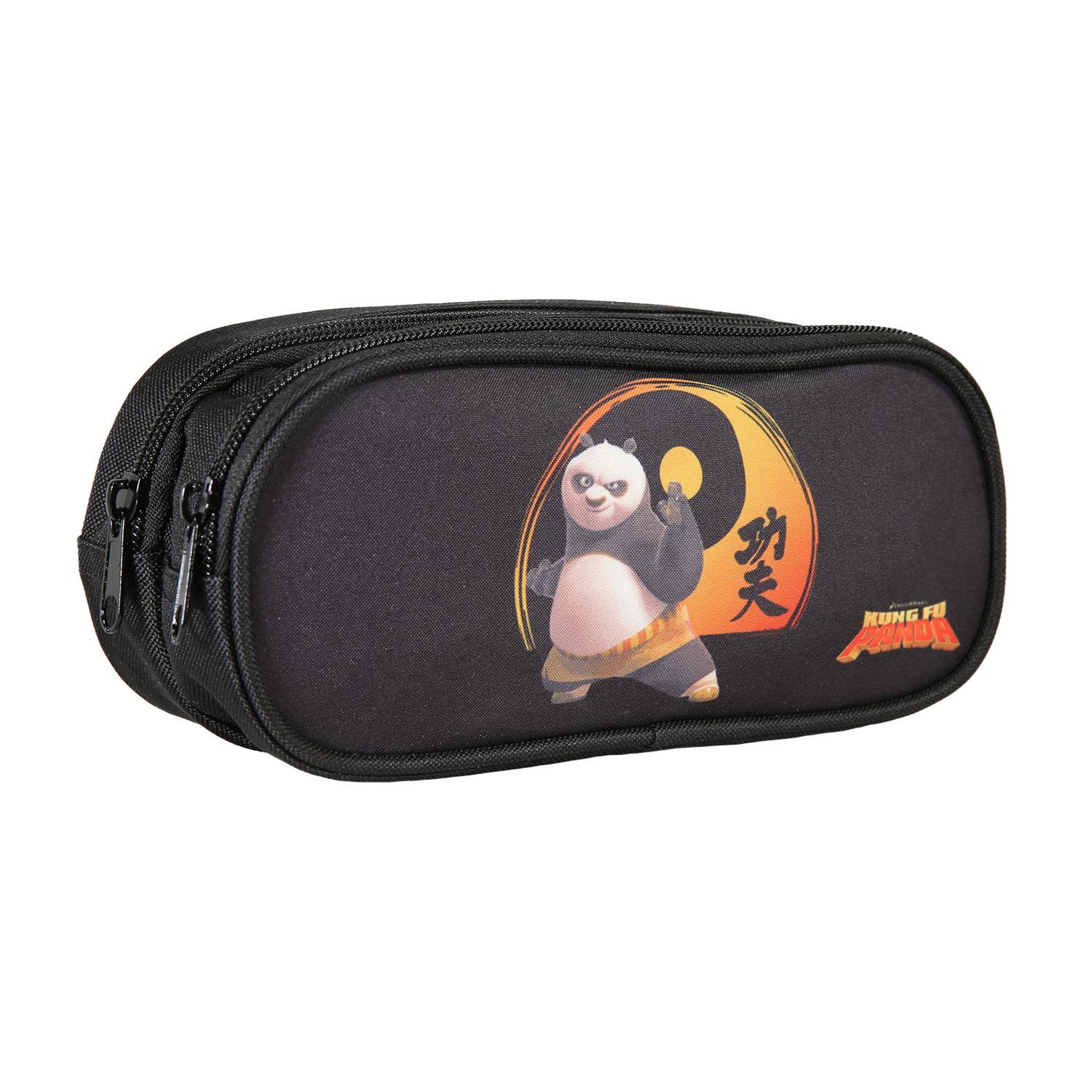 Voir la diapositive 2 : Bagtrotter Trousse rectangulaire noire Kung Fu Panda - Bagtrotter
