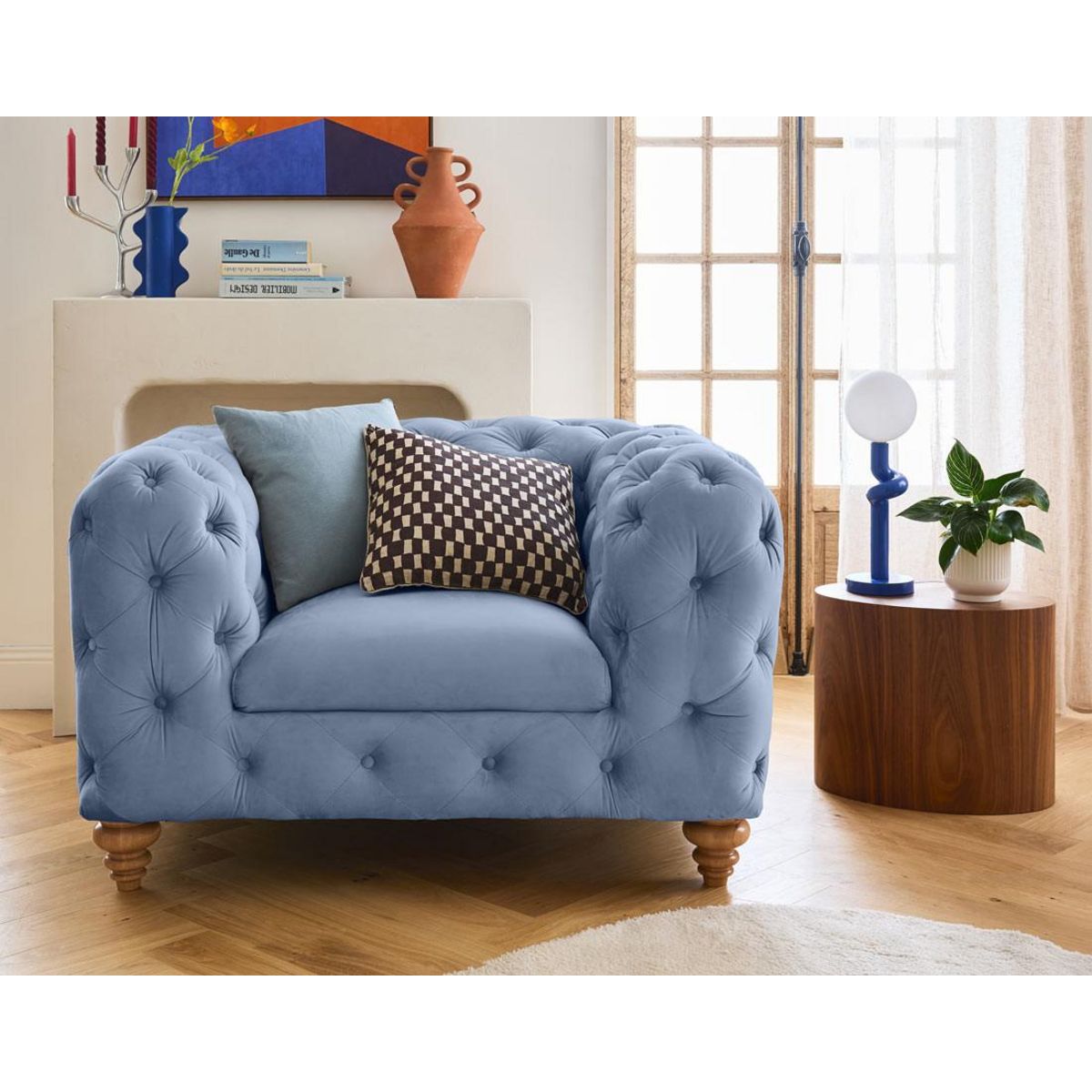LISA DESIGN Walter - fauteuil chesterfield en velours - pieds bois