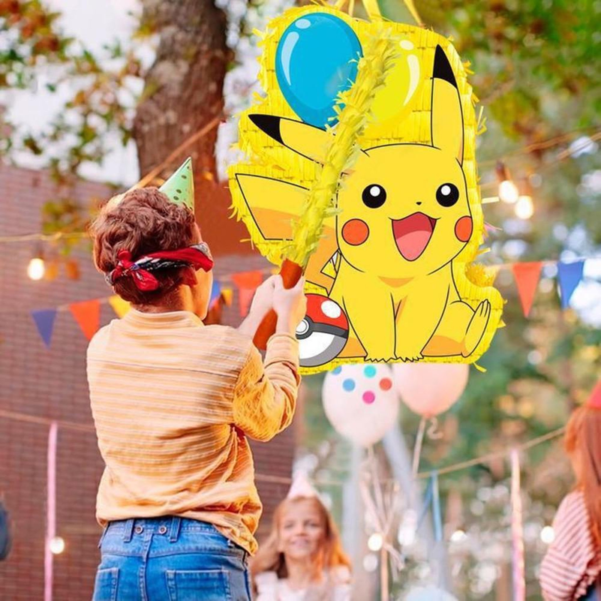 Voir la diapositive 3 : Décoration anniversaire Pokémon piñata multicolore à l'effigie de Pikachu, forme boîte, lot de 4 pièces