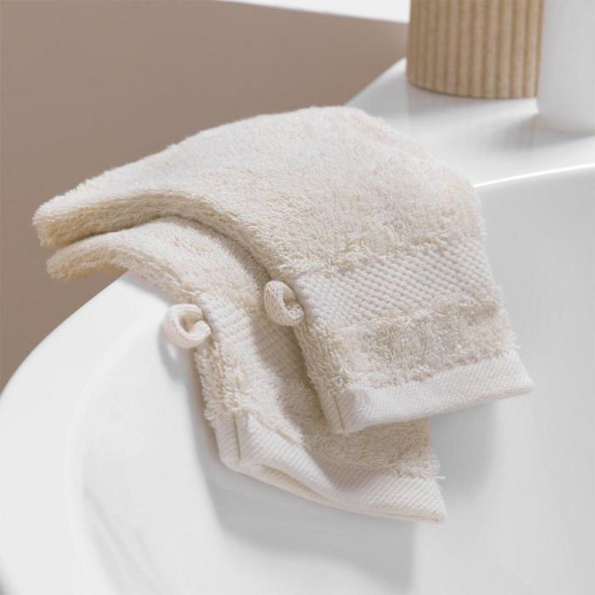 Paris Prix Lot de 2 Gants de Toilette  Elegance  15x21cm Sable