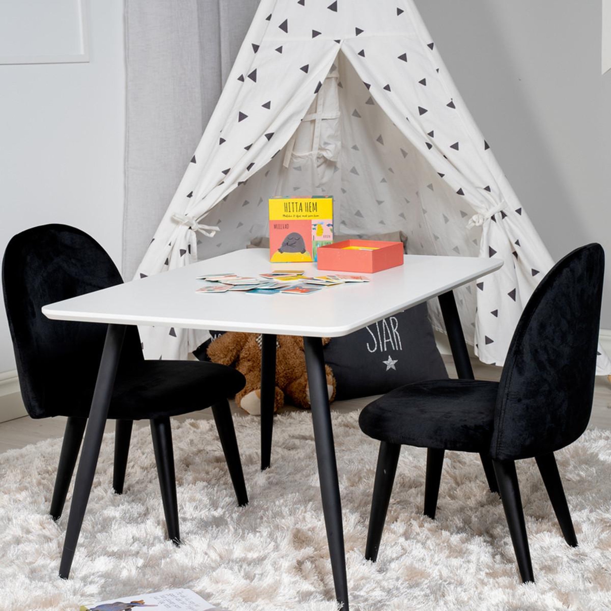 Voir la diapositive 4 : Paris Prix Table enfant & 2 chaises  polar  80cm blanc & noir