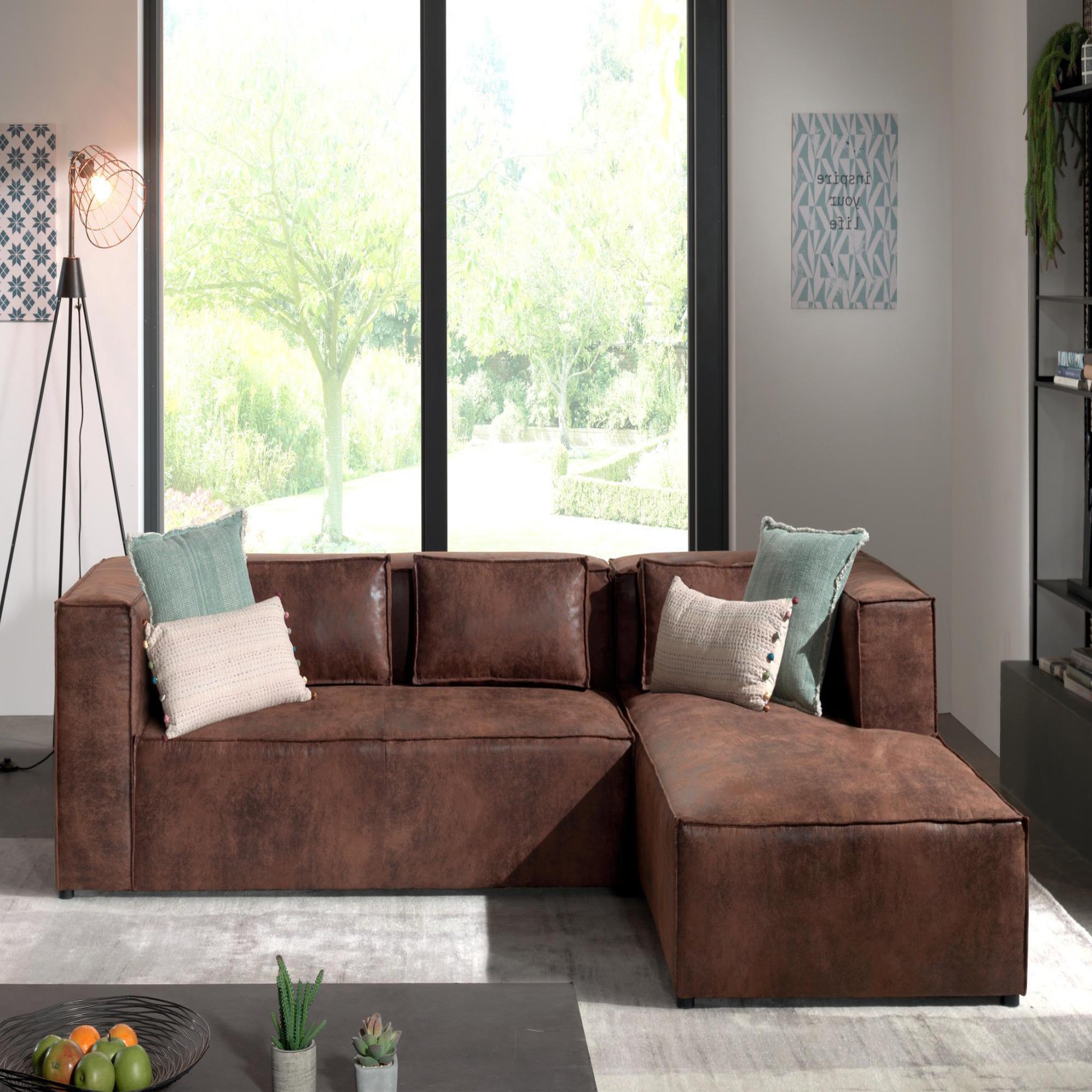 Voir la diapositive 2 : LISA DESIGN Stella - canapé d'angle - 4 places - style industriel - droit