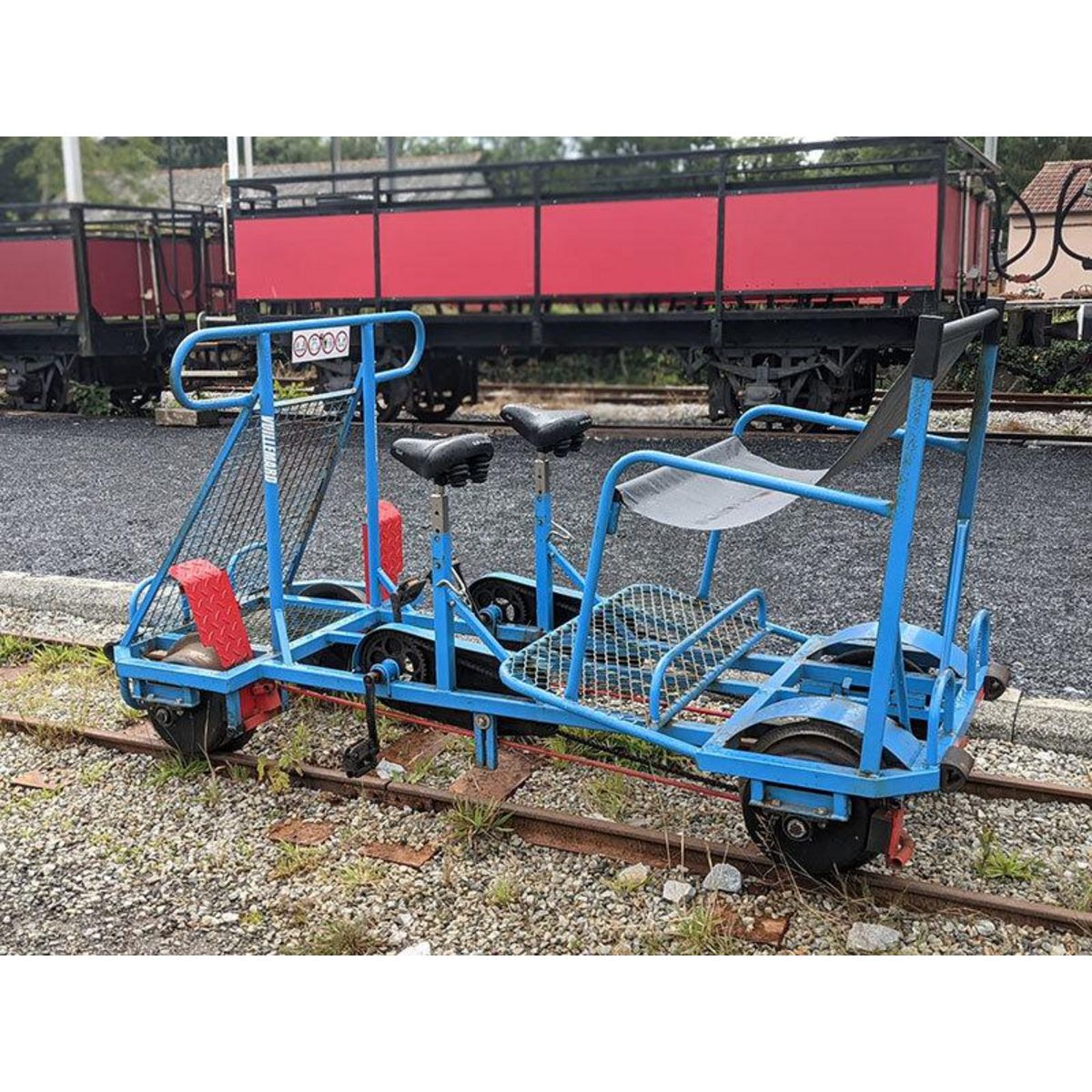 Smartbox Journée à la campagne : 10 km en vélorail au sud de Saint-Brieuc pour 4 personnes - Coffret Cadeau Sport & Aventure