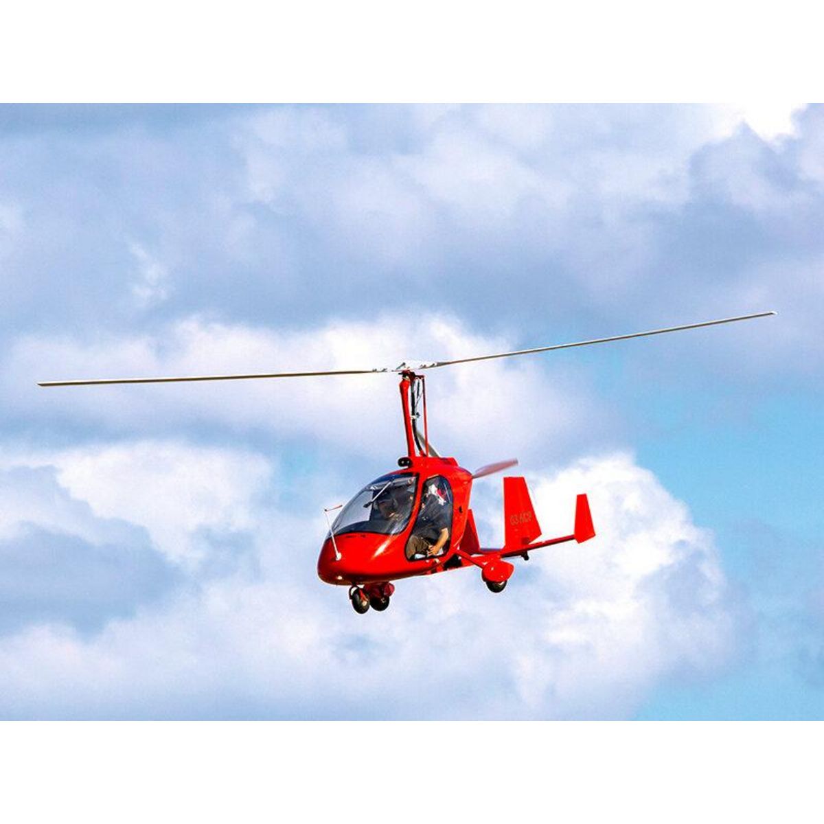 Smartbox Vol de 35 min en ULM autogire au-dessus du Cantal et ses volcans - Coffret Cadeau Sport & Aventure