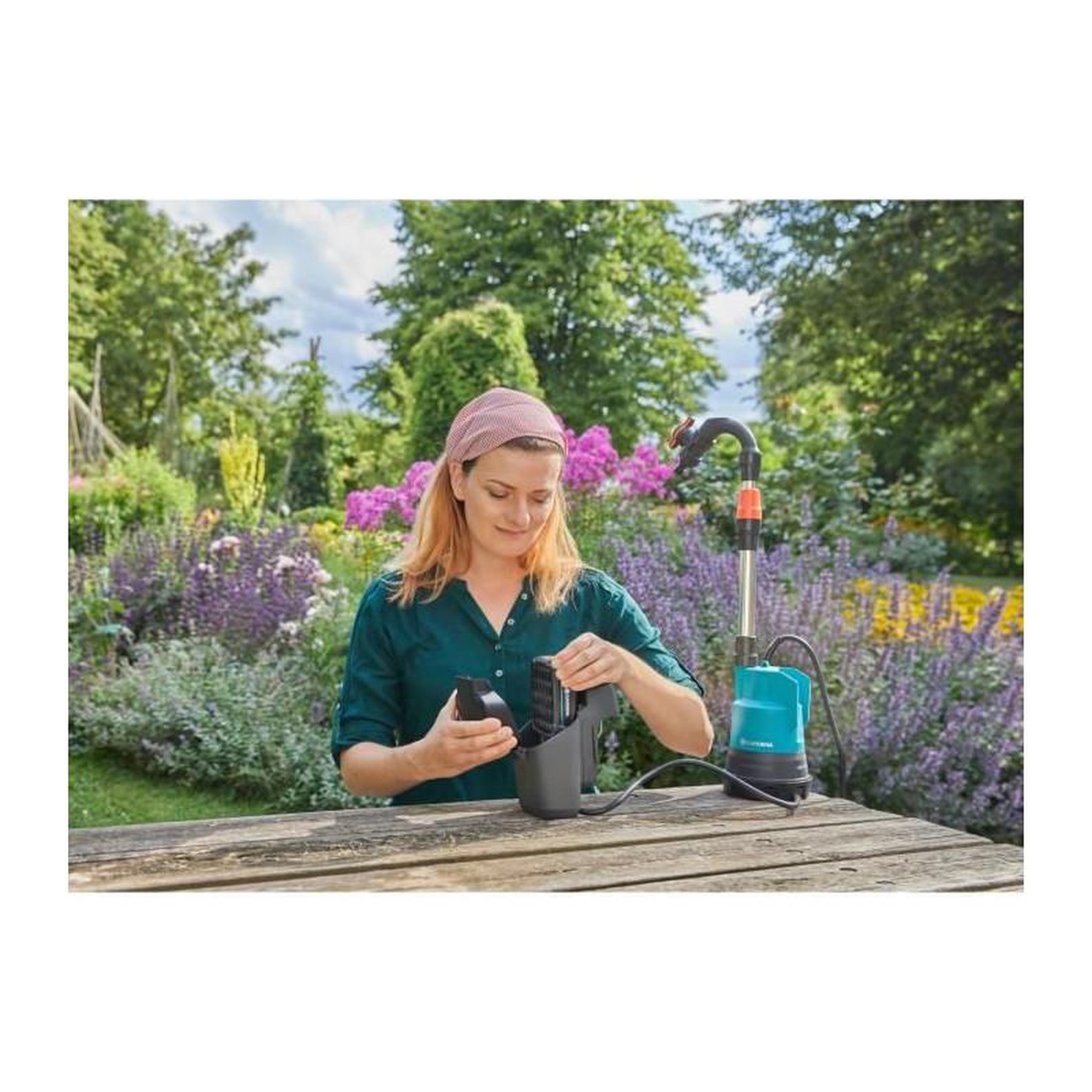 Voir la diapositive 3 : Gardena GARDENA Pompe pour collecteur deau de pluie 2000/2 18V P4A sans batterie
