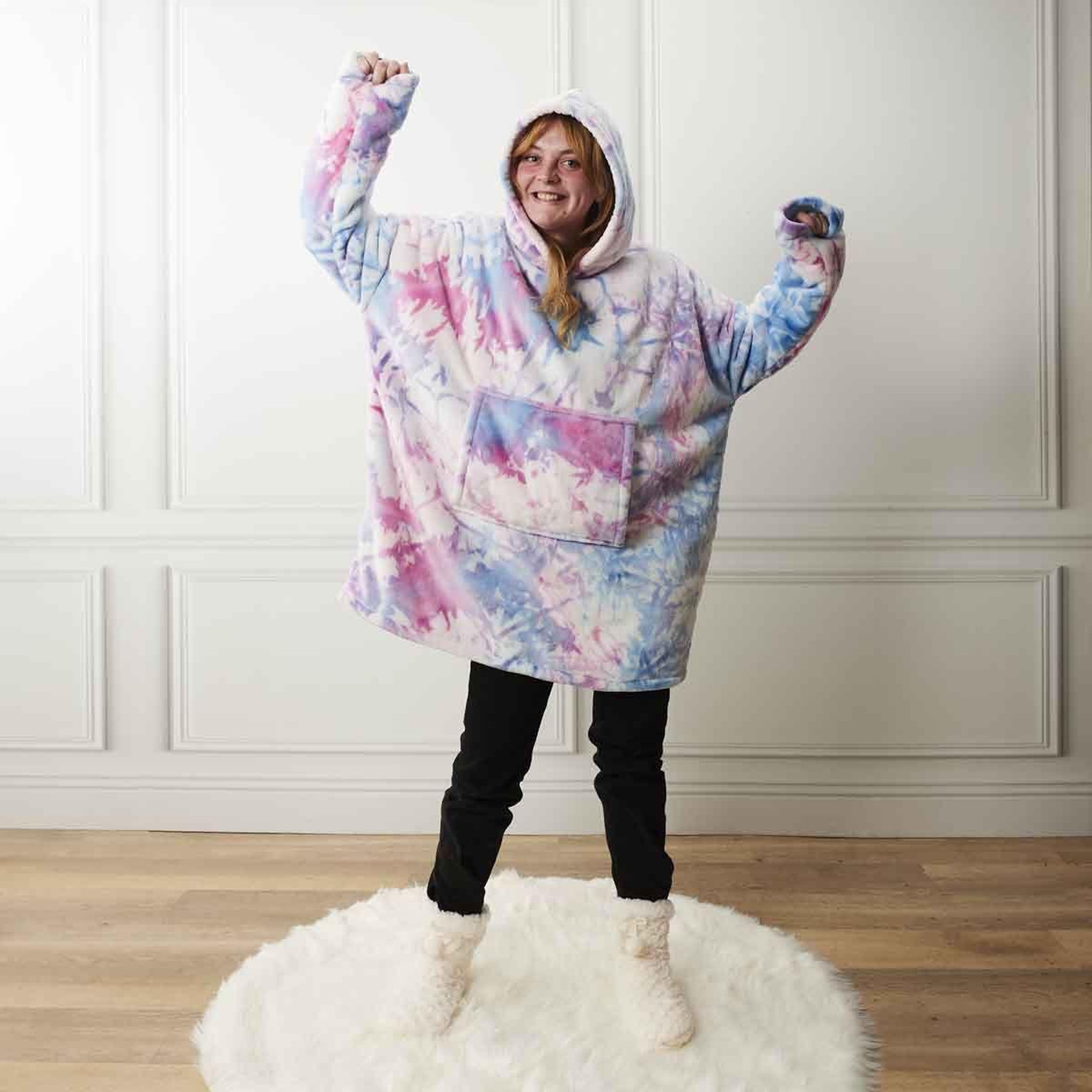 Voir la diapositive 3 : The Home Deco Factory Sweat à capuche  sherpa  85x118cm tie and dye