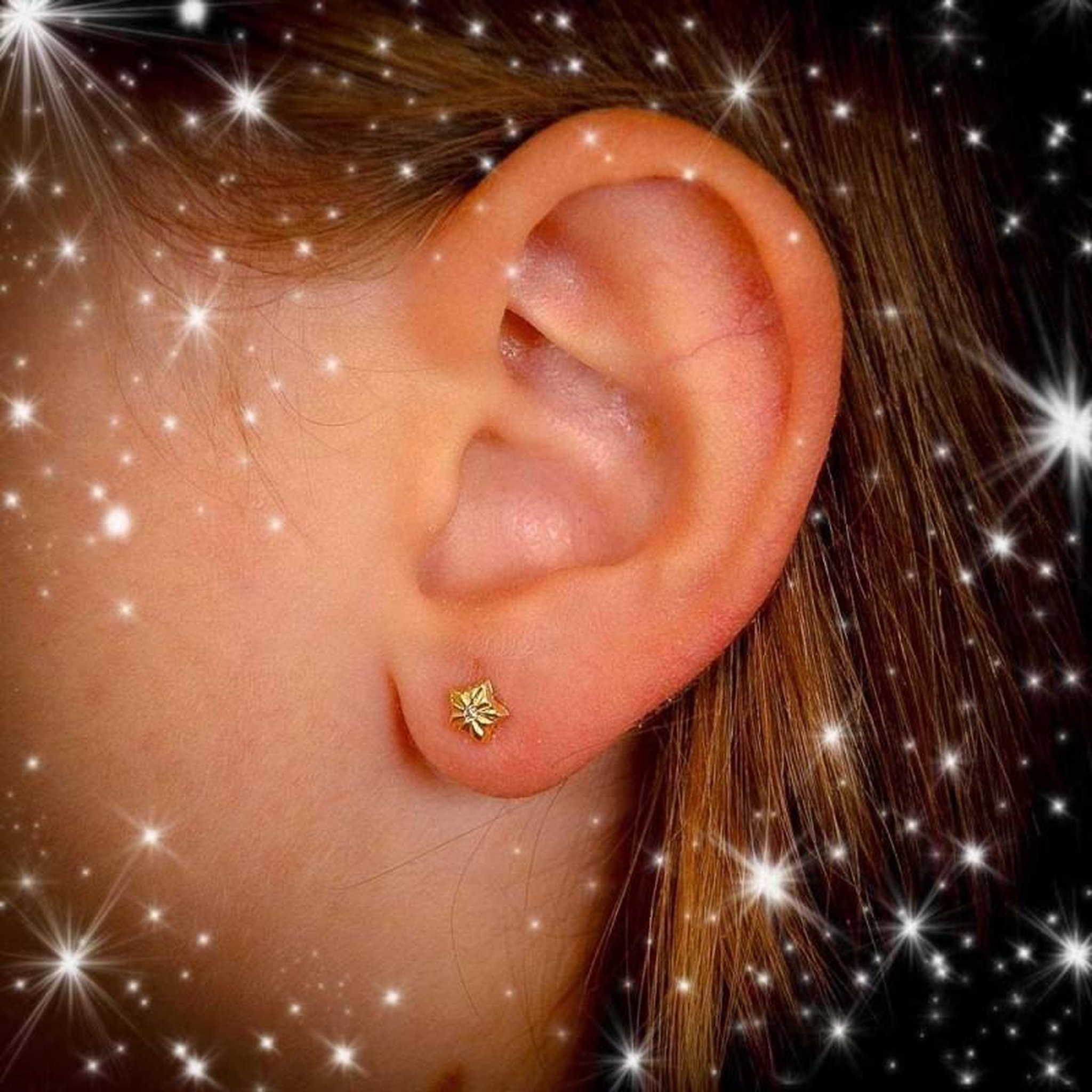 Voir la diapositive 4 : L'ATELIER D'AZUR Boucles d'Oreilles Or 18 Carats 750/000 Jaune Motif Etoile - Fille