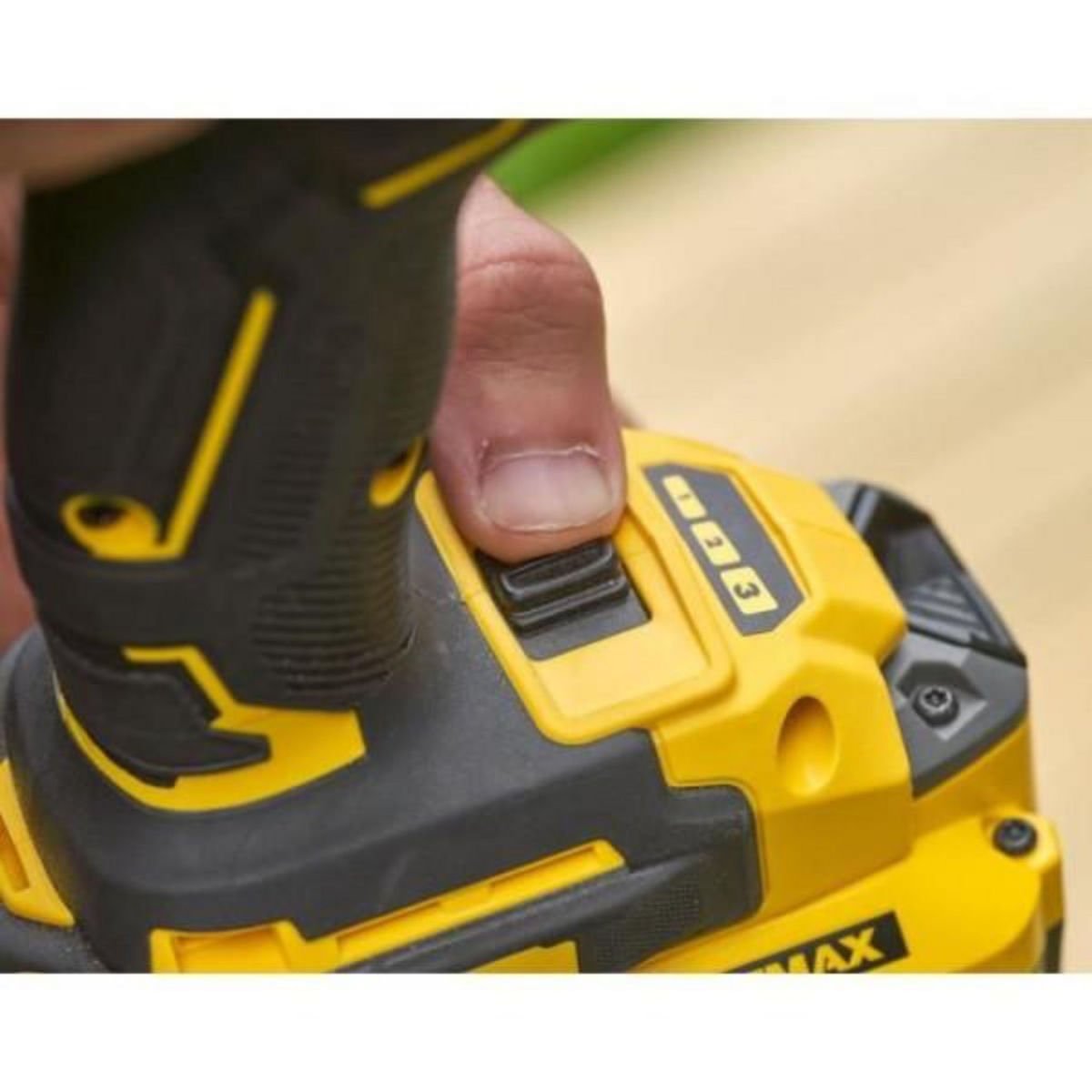Stanley Visseuse a impacts - STANLEY FATMAX V20 - SFMCF820D2K-QW - 190 Nm Brushless - Lithium 18V - 2 Batteries 2Ah