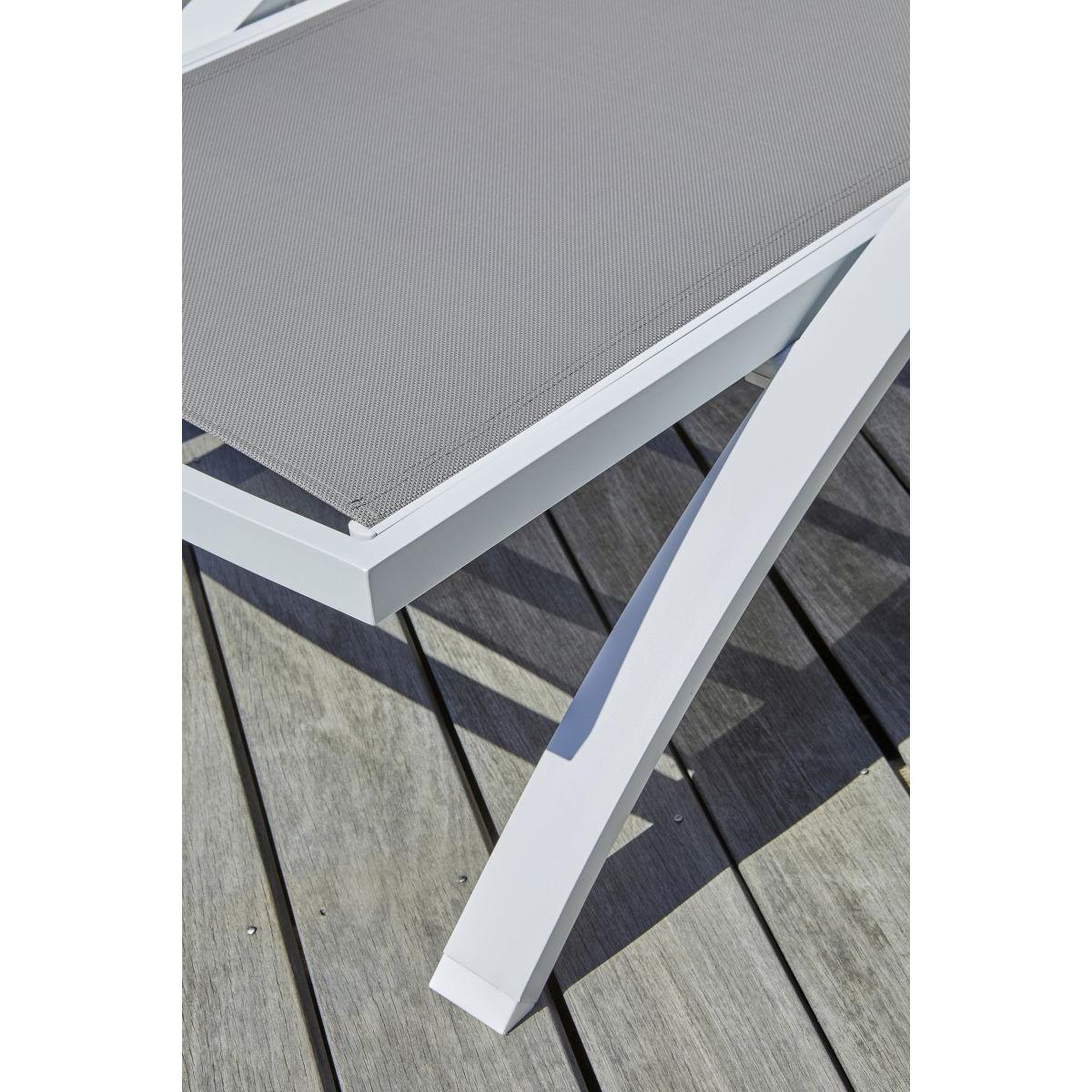 Voir la diapositive 4 : DCB GARDEN Lot de 2 Bains de Soleil  Barcelona  195cm Blanc