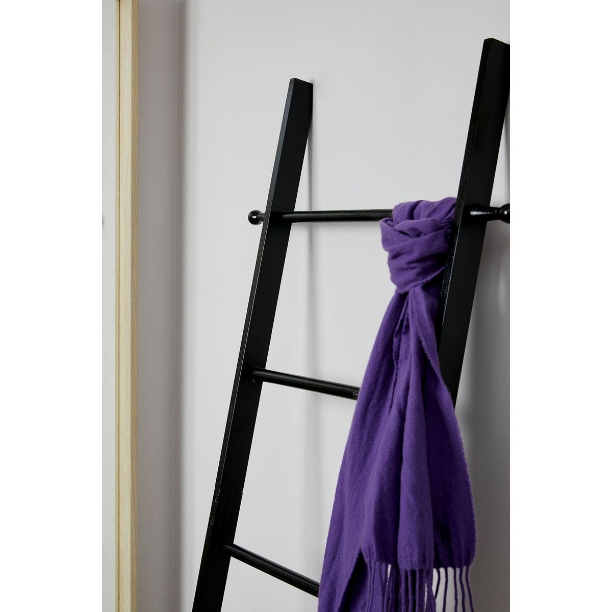 Wenko Echelle porte-serviette design bambou Suri - L. 43 x H. 170 cm - Noir