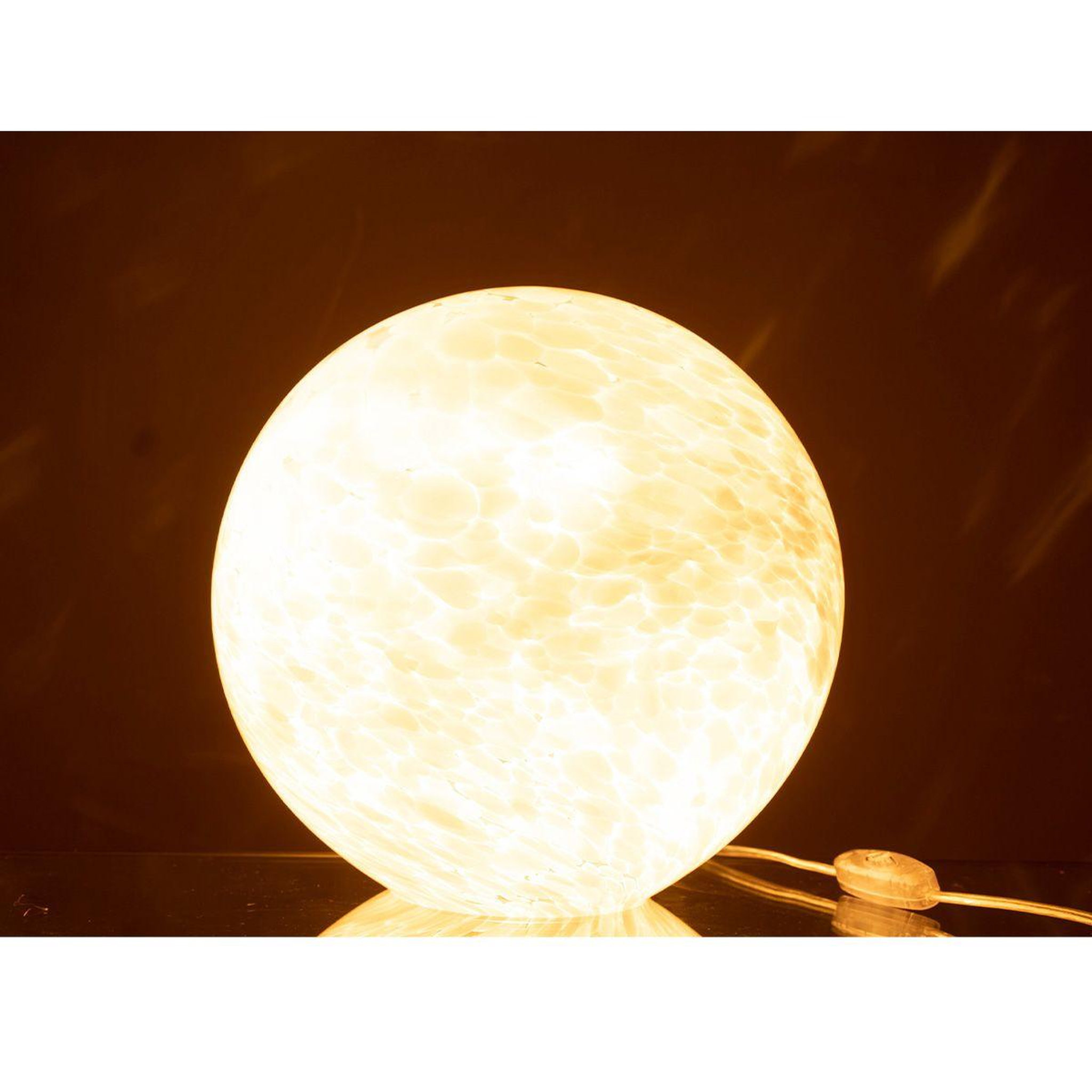 Voir la diapositive 4 : J-LINE Lampe à poser en verre  mélissa  28cm beige