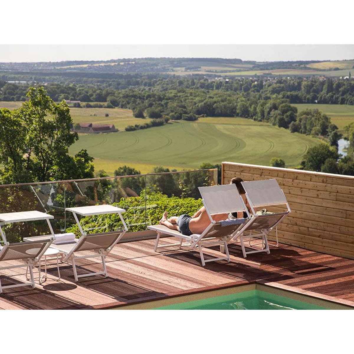 Smartbox 2 jours en hôtel 4* avec dîner Menu 3 Plats à 1h de Paris - Coffret Cadeau Séjour