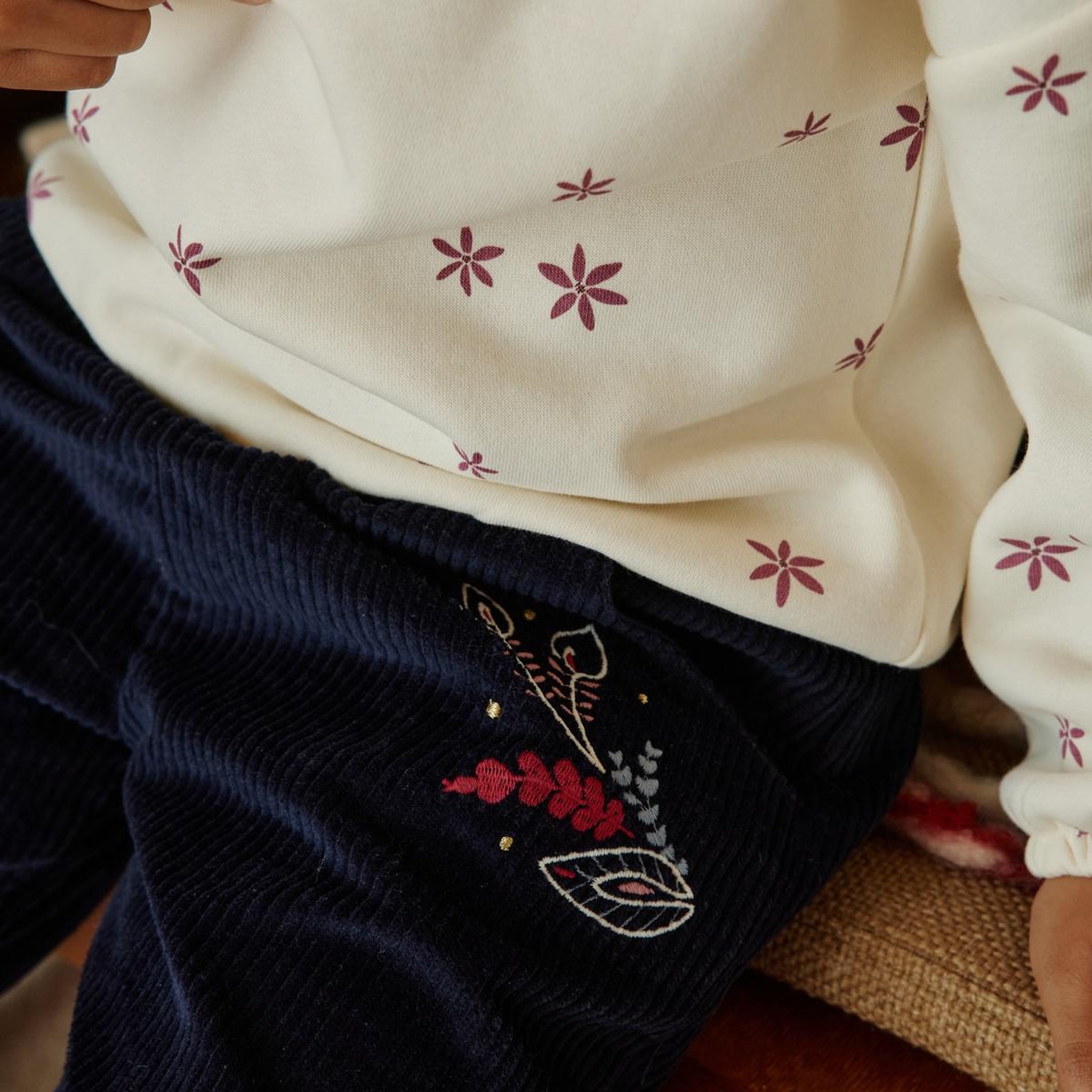Voir la diapositive 5 : PETIT BEGUIN Pantalon bébé en velours côtelé Ilana
