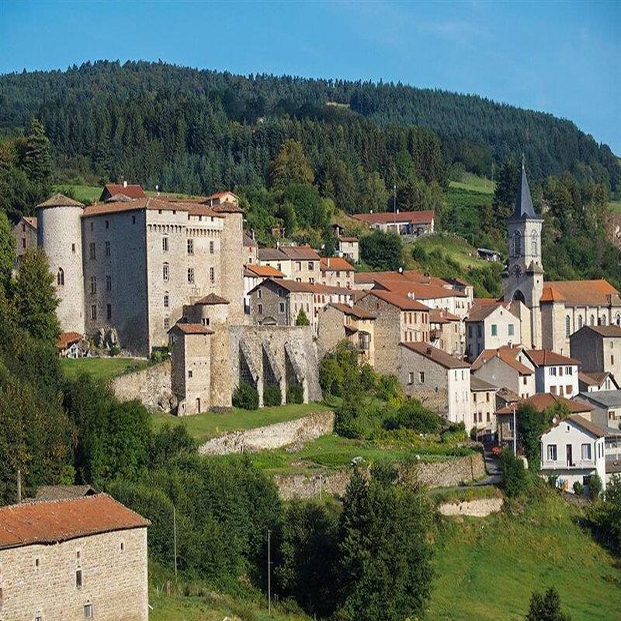 Voir la diapositive 3 : Smartbox 2 jours royaux en suite avec dîner dans un château dans la loire - coffret cadeau séjour