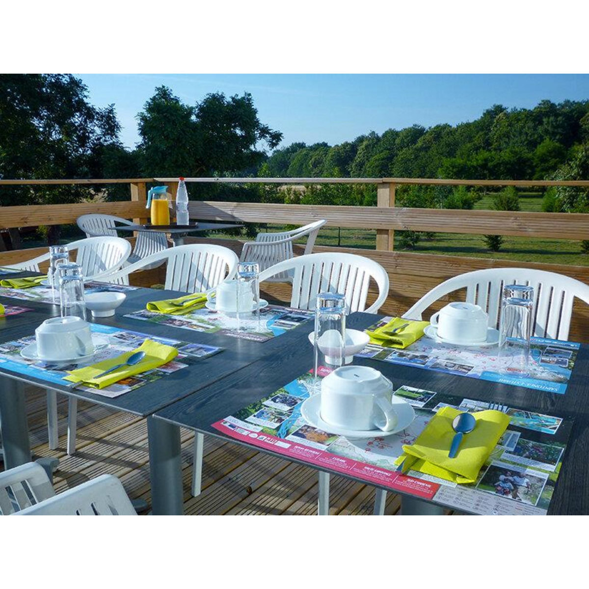 Smartbox 2 jours pour une famille de 3 personnes près de La Rochelle - Coffret Cadeau Séjour