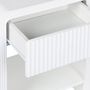 Voir la diapositive 5 : SWEEEK Lot de 2 tables de chevet effet bois blanc rainuré 1 tiroir. 1 étagère