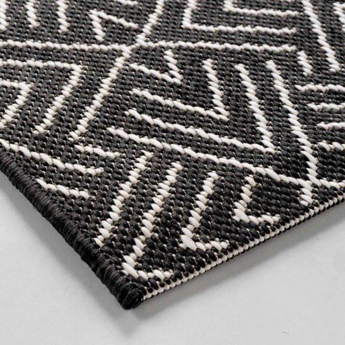 Paris Prix Tapis Tissé Déco  Aztek  80x150cm Noir