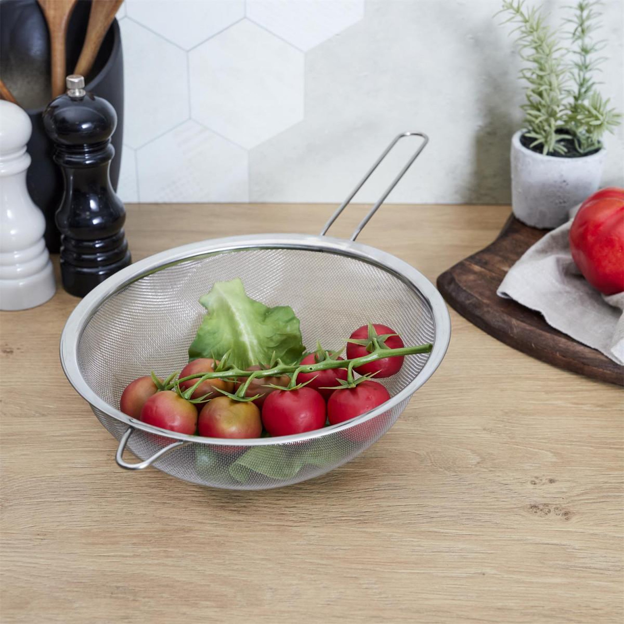 Voir la diapositive 3 : COOK CONCEPT Passoire tamis  inox  24cm argent