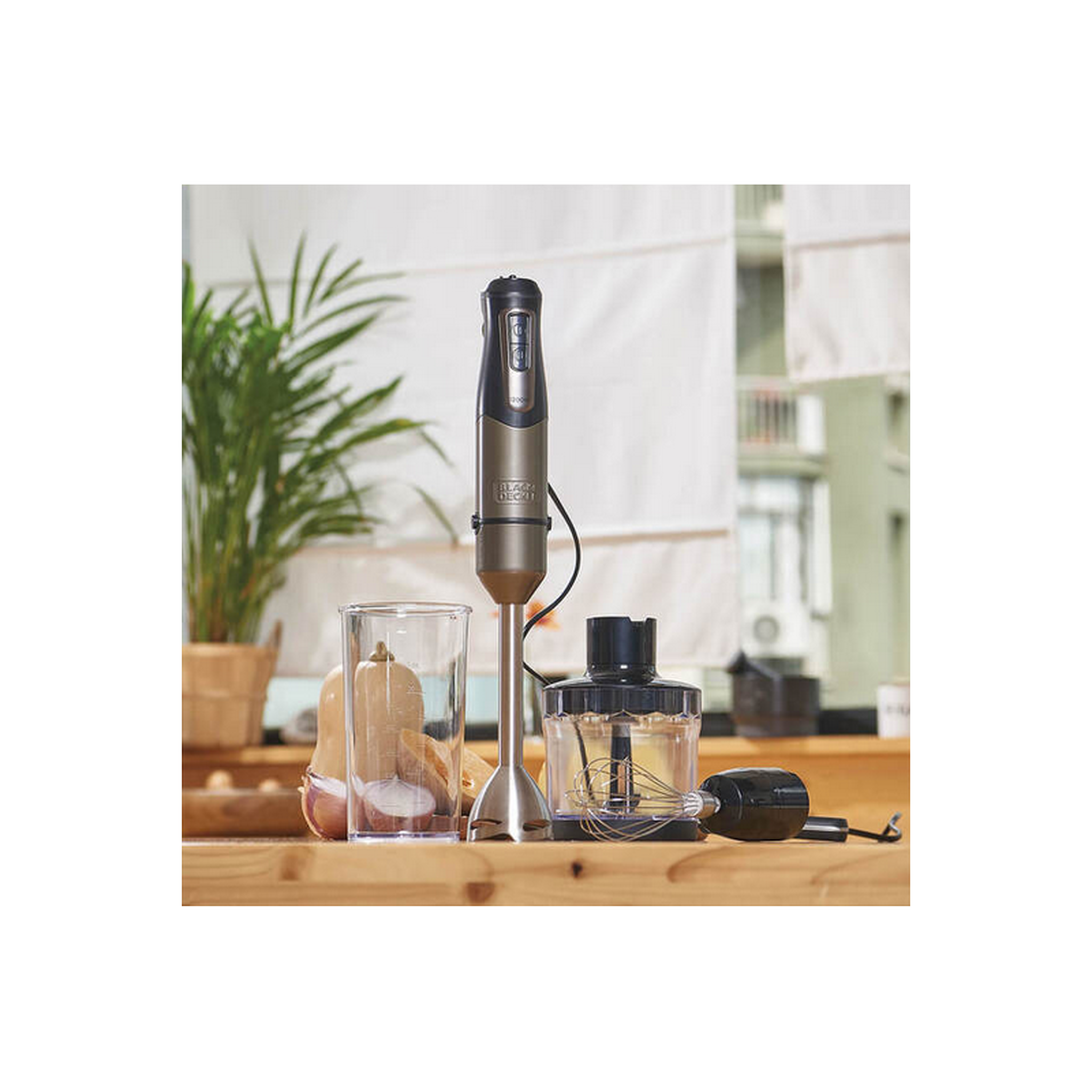Voir la diapositive 2 : Black et Decker Mixeur plongeant 1200w gris/noir - BXHBA1200E