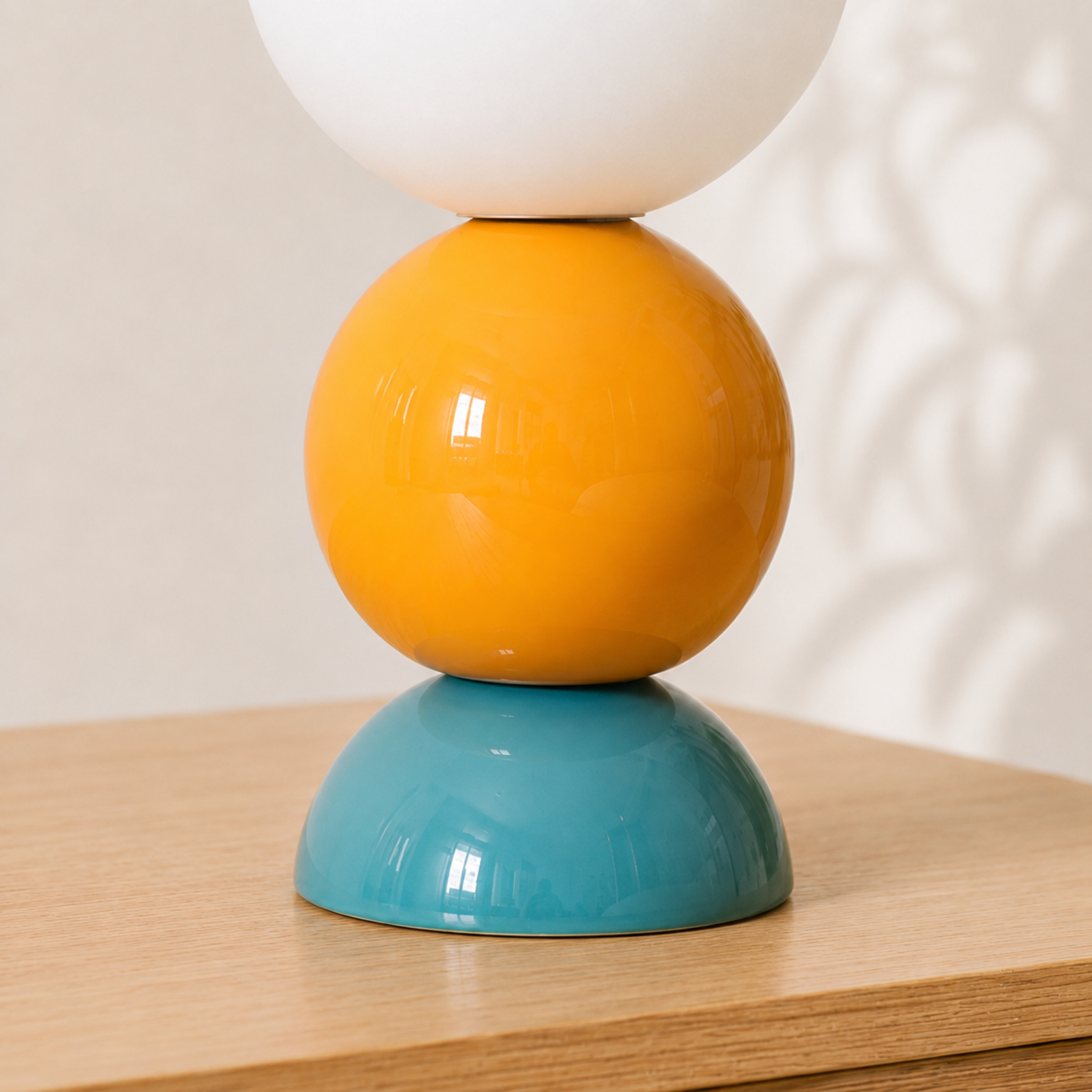 Voir la diapositive 3 : MAISON PAVANE Lampe à poser en céramique bleu et jaune-Pili