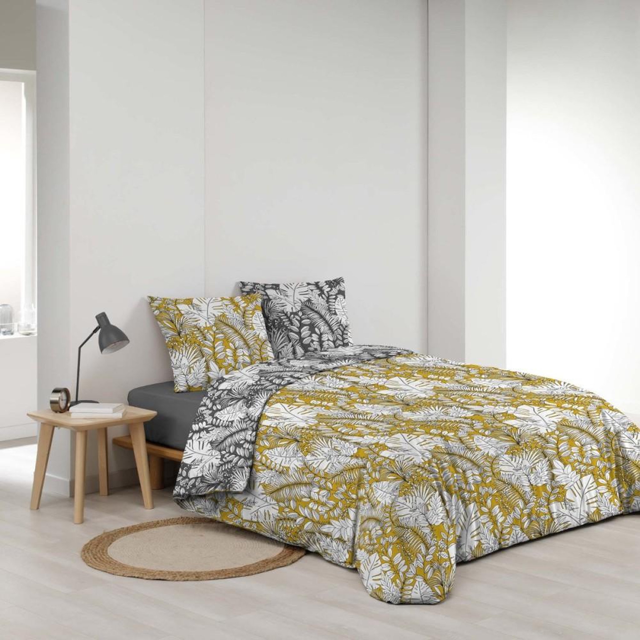 Voir la diapositive 2 : Douceur d'Intérieur Housse de couette 240x220 + 2 taies CALAOS microfibre