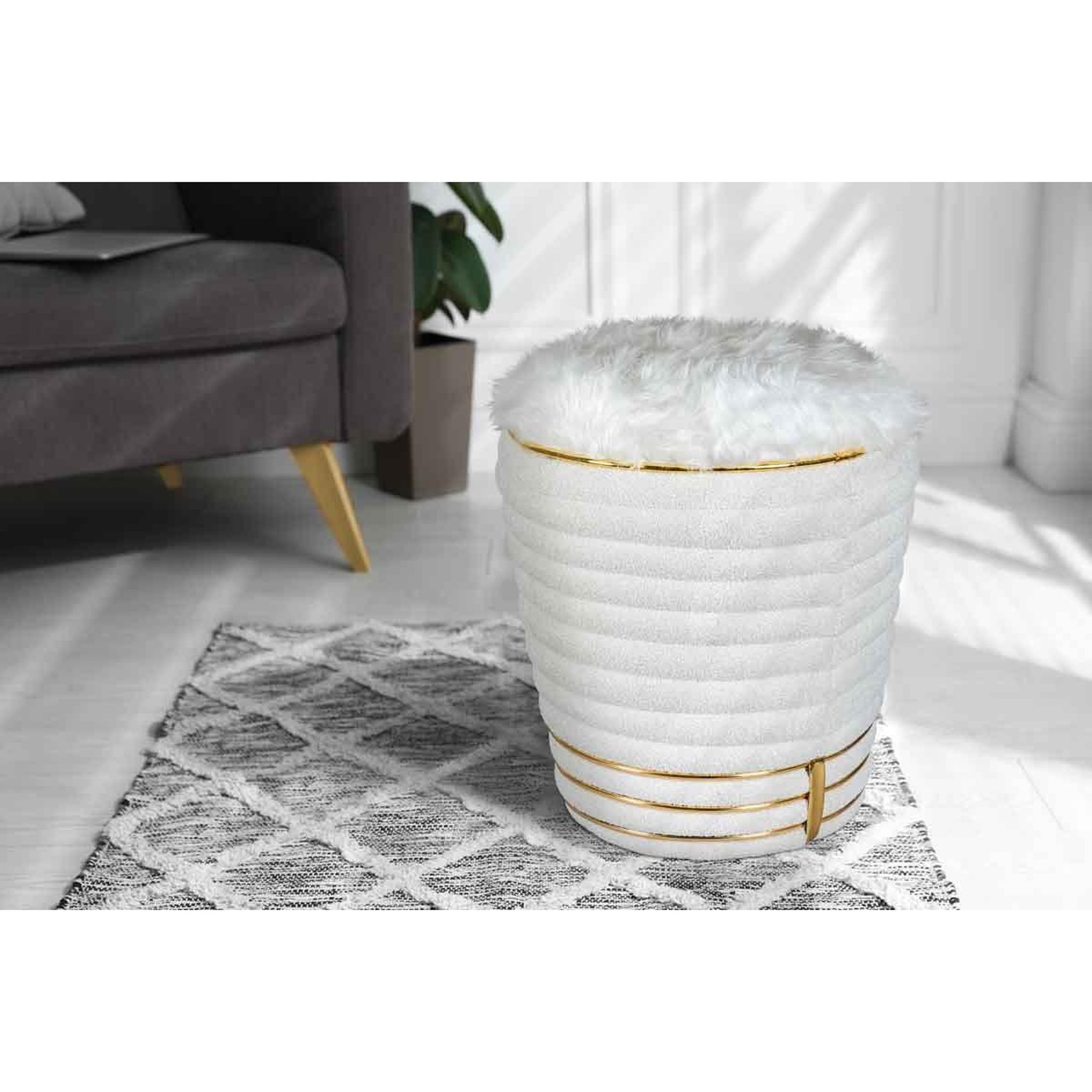 Voir la diapositive 5 : Paris Prix Tabouret Déco en Tissu  Doric  50cm Blanc & Or