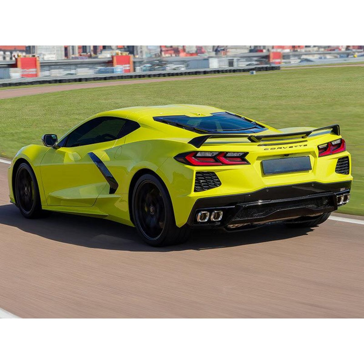 Smartbox Stage de pilotage : 2 tours sur le circuit de Nogaro en Corvette C8 - Coffret Cadeau Sport & Aventure