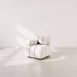 LISA DESIGN Ruby - module d'assise gauche en velours texturé. Coloris disponibles : Orange, Bleu, Noir, Beige, Gris