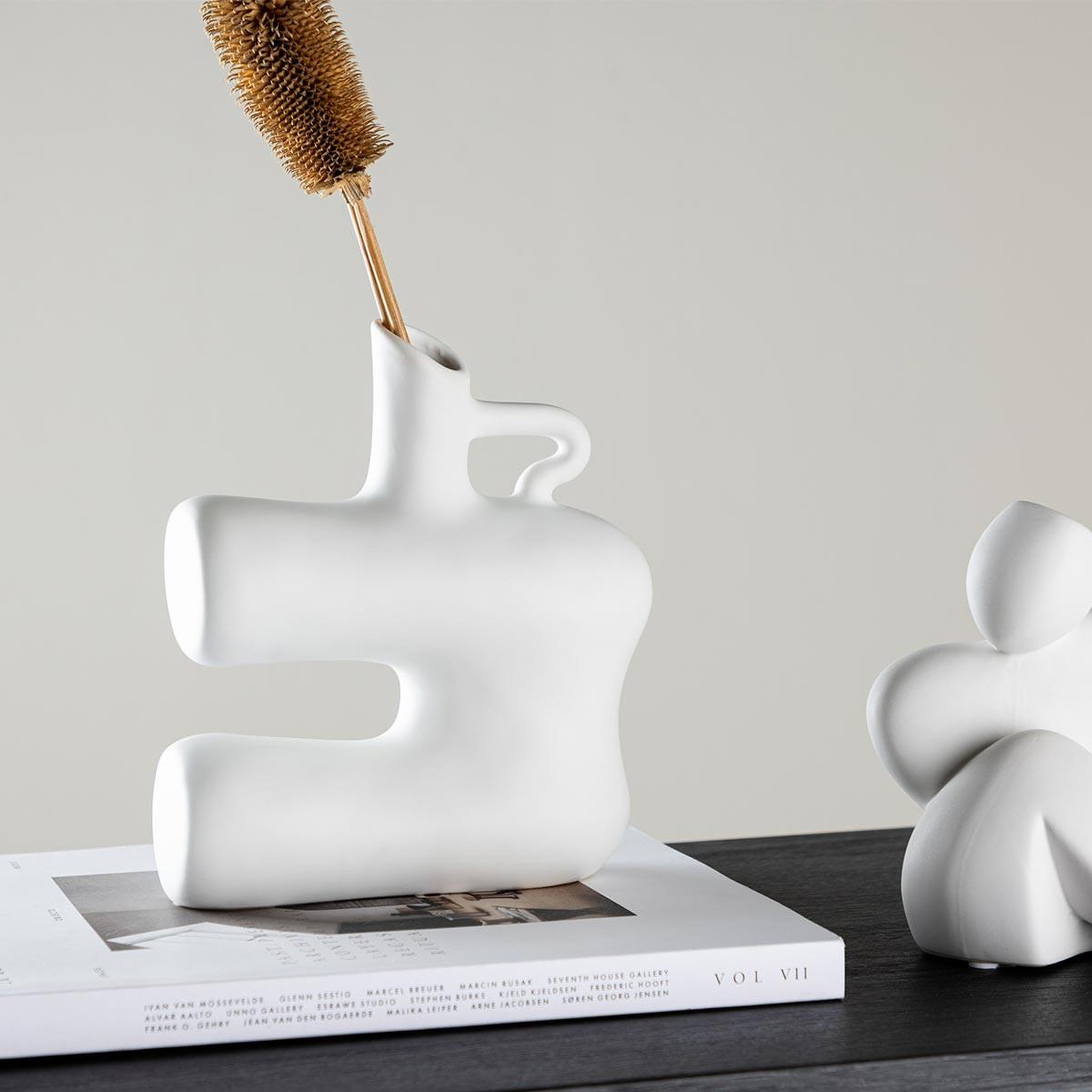 Voir la diapositive 6 : Paris Prix Vase design en céramique  dity  19cm blanc