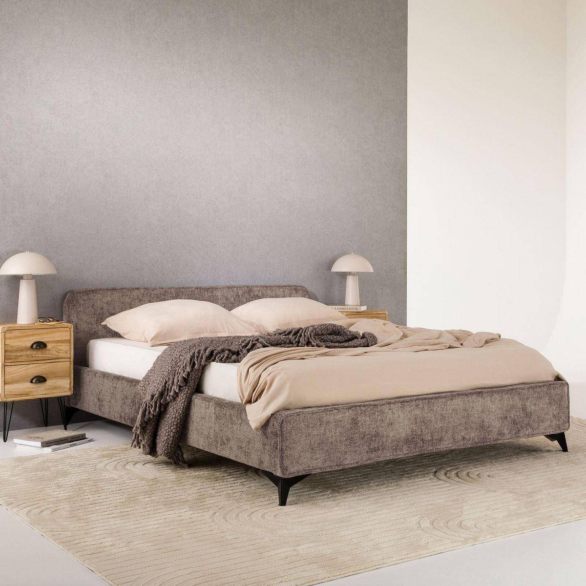 IDIMEX Lit double LEVERDA 140 x 190 cm, revêtement en tissu