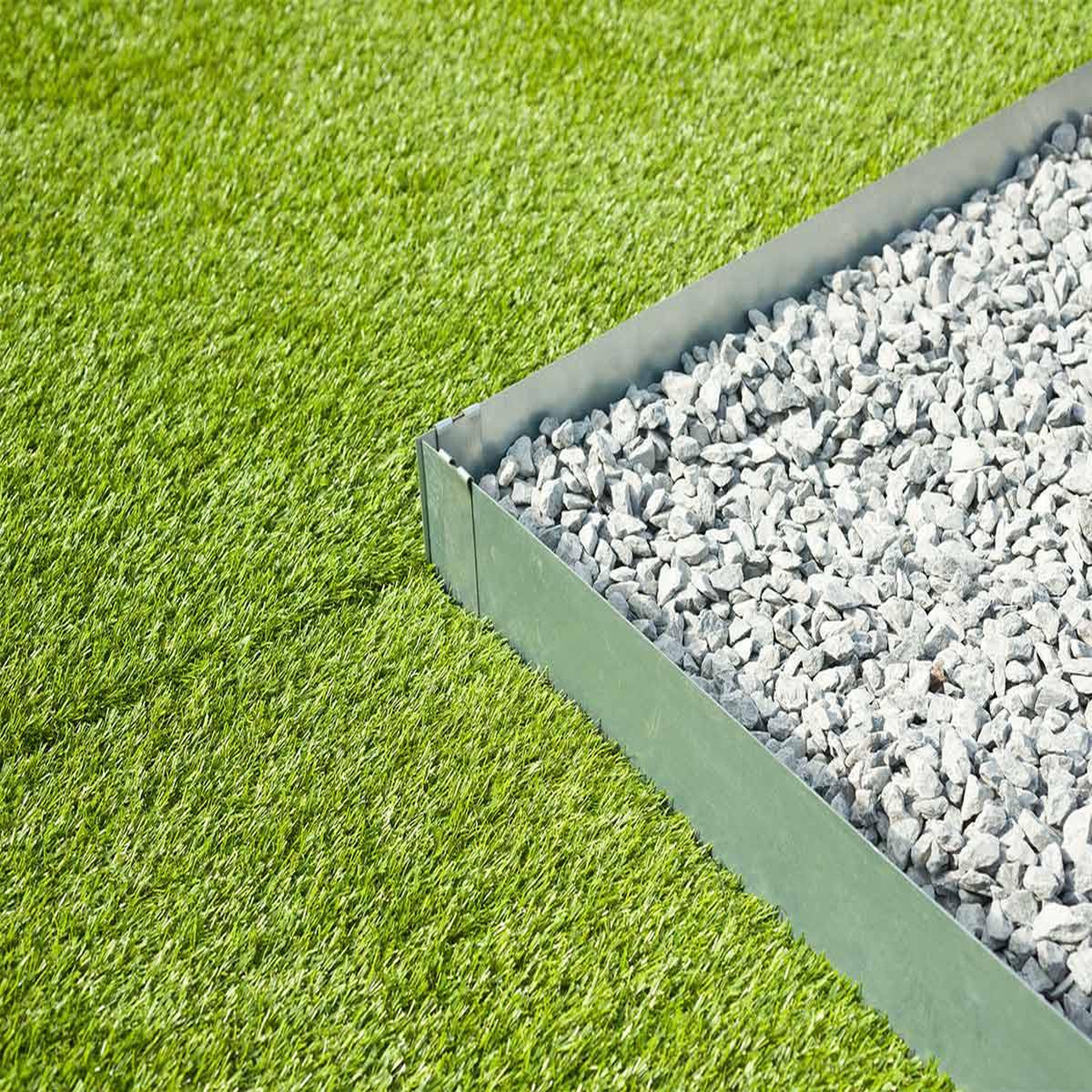 Voir la diapositive 2 : NATURE 3 bordures de jardin acier galvanisé avec 4 ancres incluses, 3 lattes de 91,4  x H10,2 cm soit 2,64 m, gris