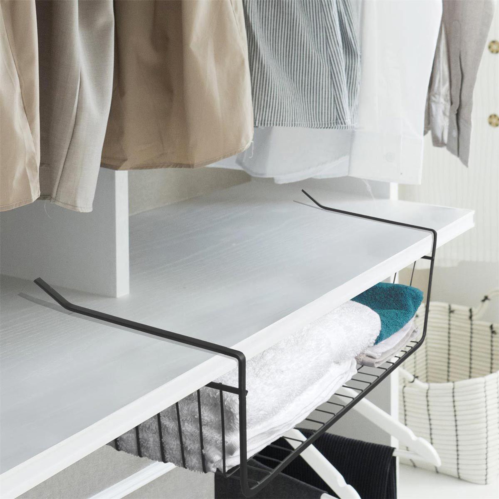 Voir la diapositive 5 : Je cherche une idee Panier de rangement suspendu  filaire  56cm noir
