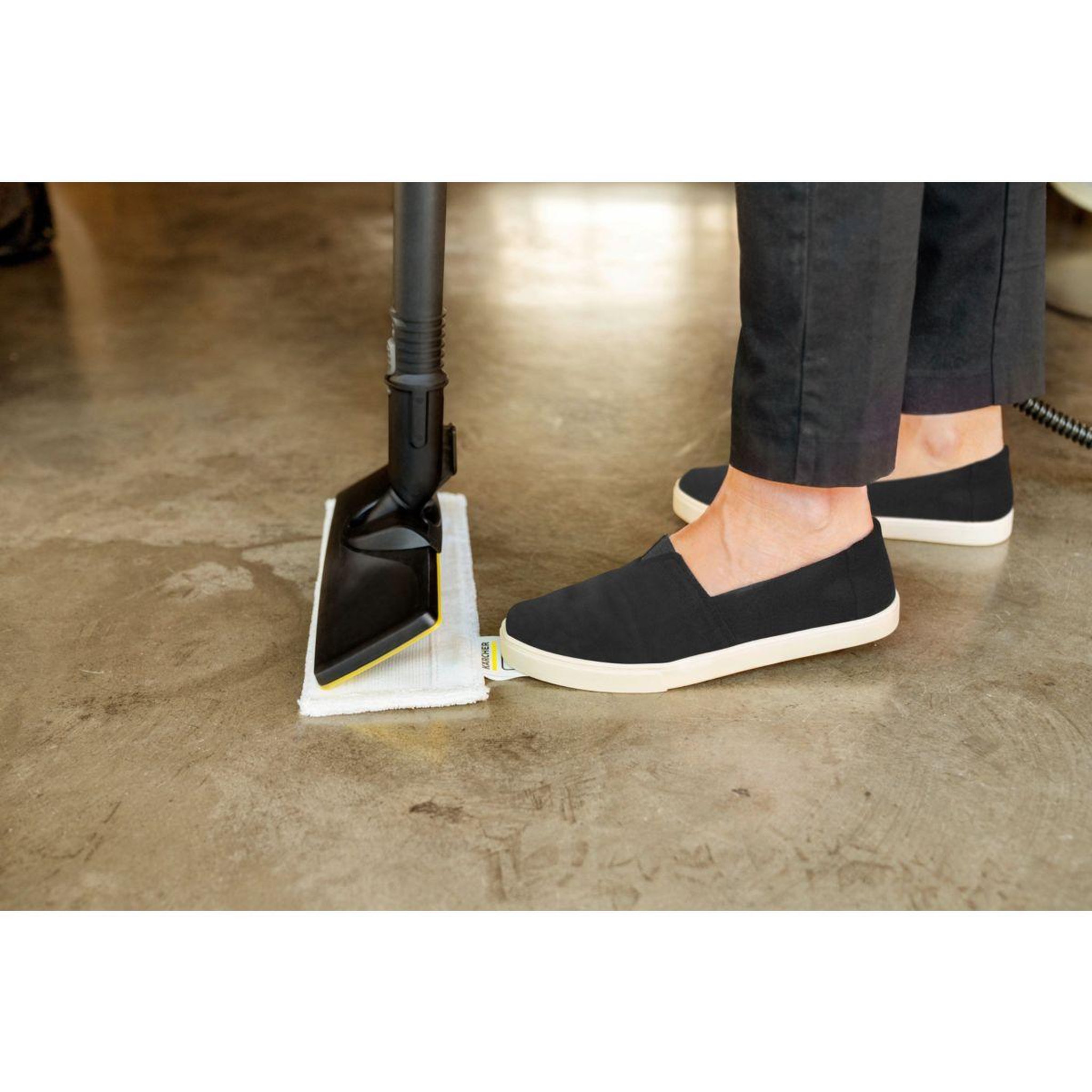 Voir la diapositive 4 : KARCHER Nettoyeur vapeur sc 4 easy fix white
