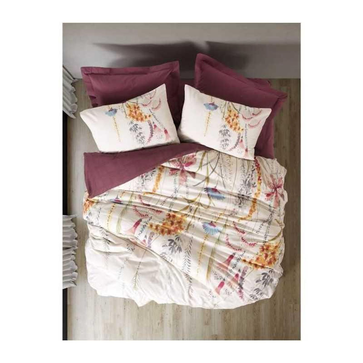 GENERIQUE Parure de lit - 129CTN64843 - 1 housse de couette 220 x 240 cm + 2 taies d'oreiller 60 x 60 cm - 100% coton ranforcé - Rouge