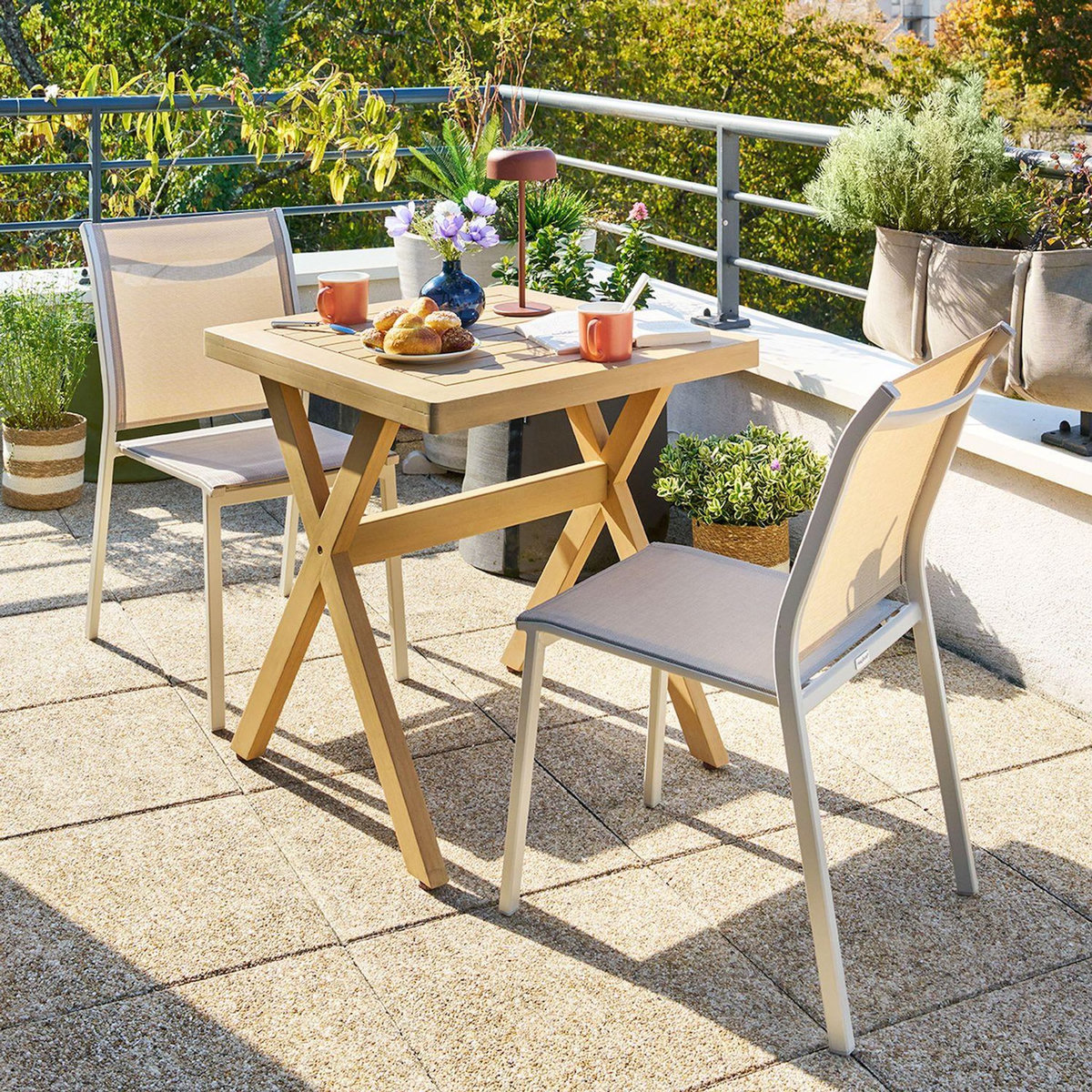 HESPERIDE Table de jardin carrée en bois 2 places XENIA - Beige