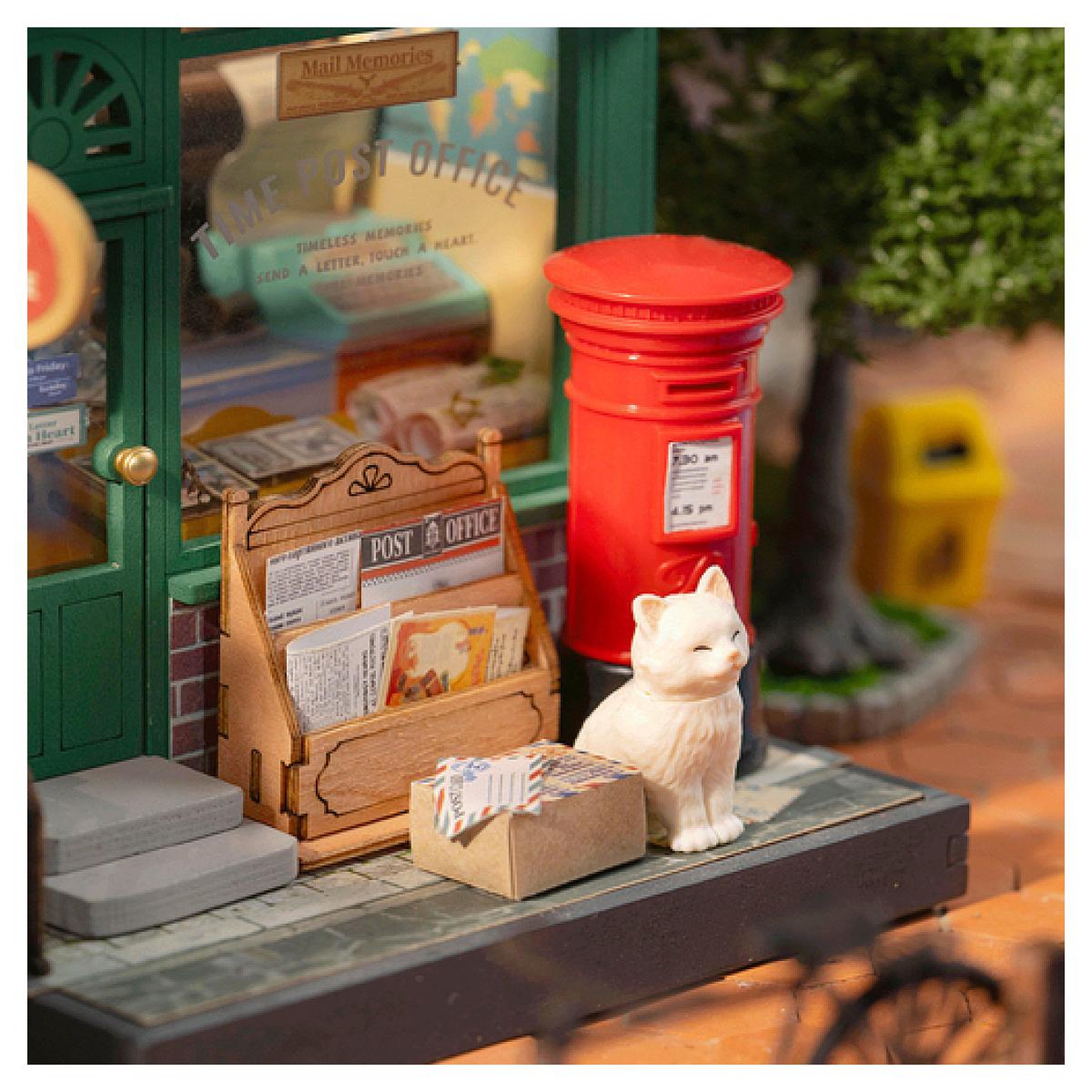 Voir la diapositive 5 : ROBOTIME Maison miniature DIY Century post office