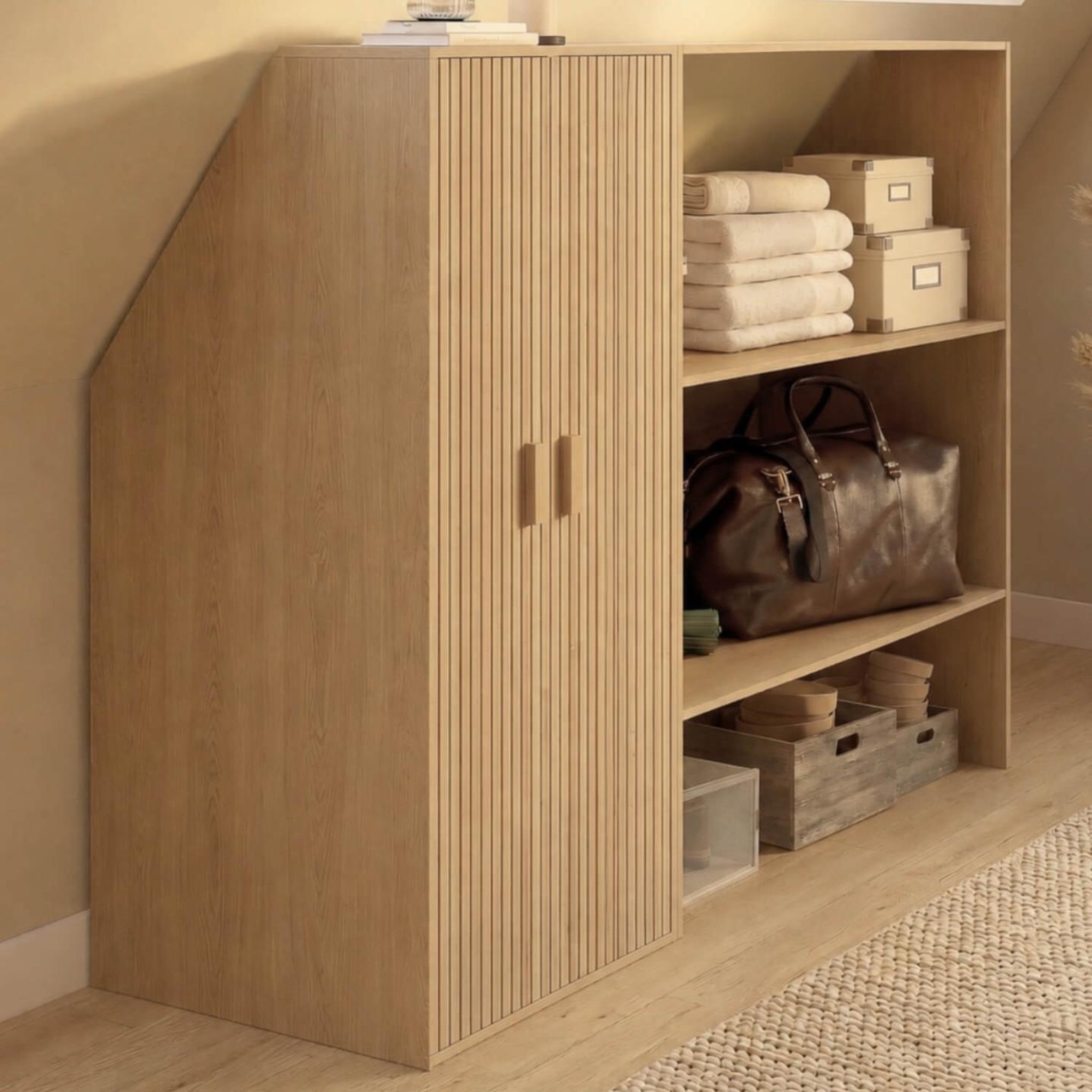 Voir la diapositive 3 : ID MARKET Armoire sous pente 2 portes juliette  60 x 50 x 70/110 cm effet lattes tasseau bois coloris chêne