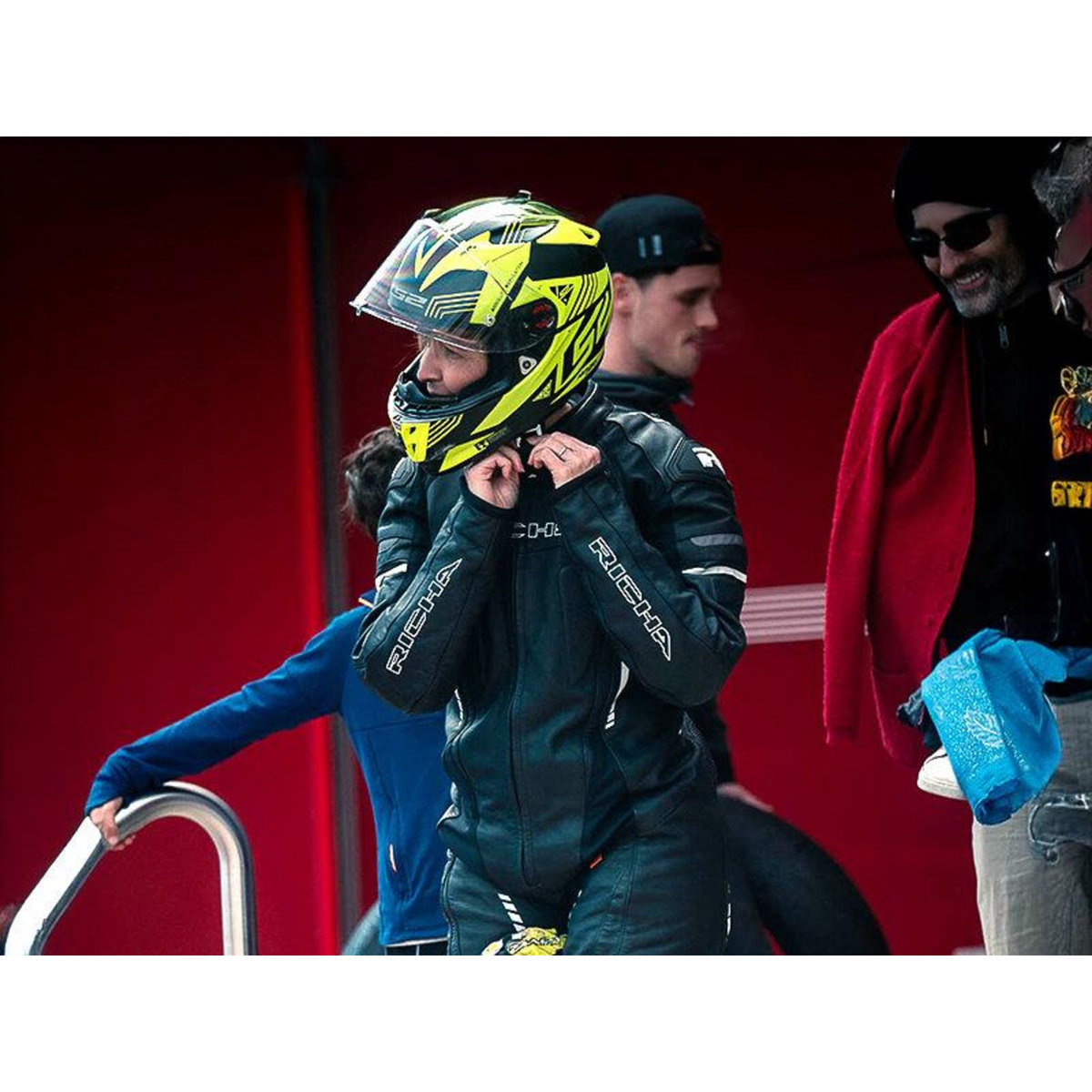 Smartbox Stage de pilotage à moto : demie-journée de coaching sur le circuit Paul Ricard - Coffret Cadeau Sport & Aventure