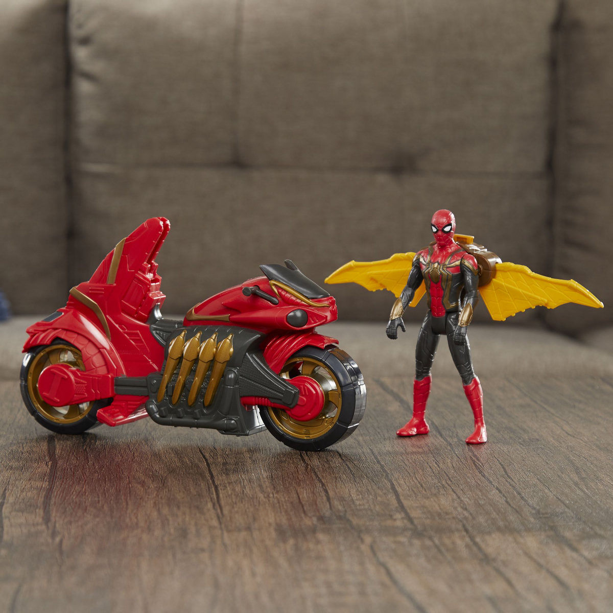 HASBRO Véhicule Super arachno-moto + figurine Spider-Man - Marvel Spider-Man