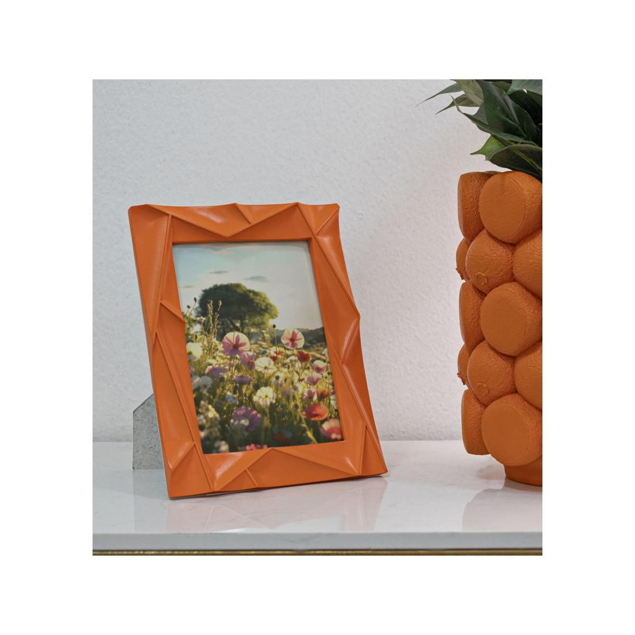 Voir la diapositive 5 : Paris Prix Cadre photo déco en résine  orangy  15x20cm orange