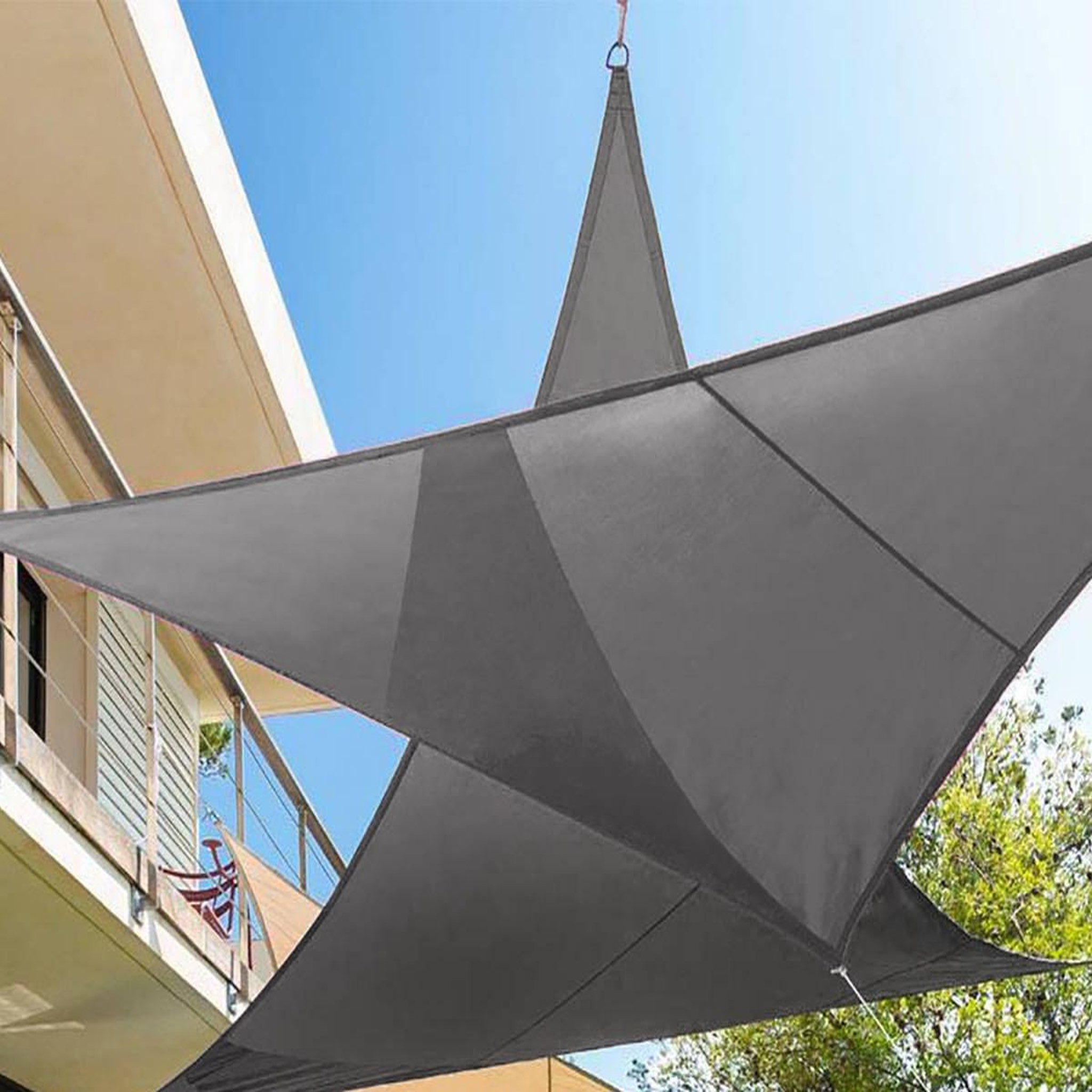 Voir la diapositive 2 : HESPERIDE Voile d'ombrage triangulaire 2 x 2 x 2 m Curacao - Gris - Hespéride