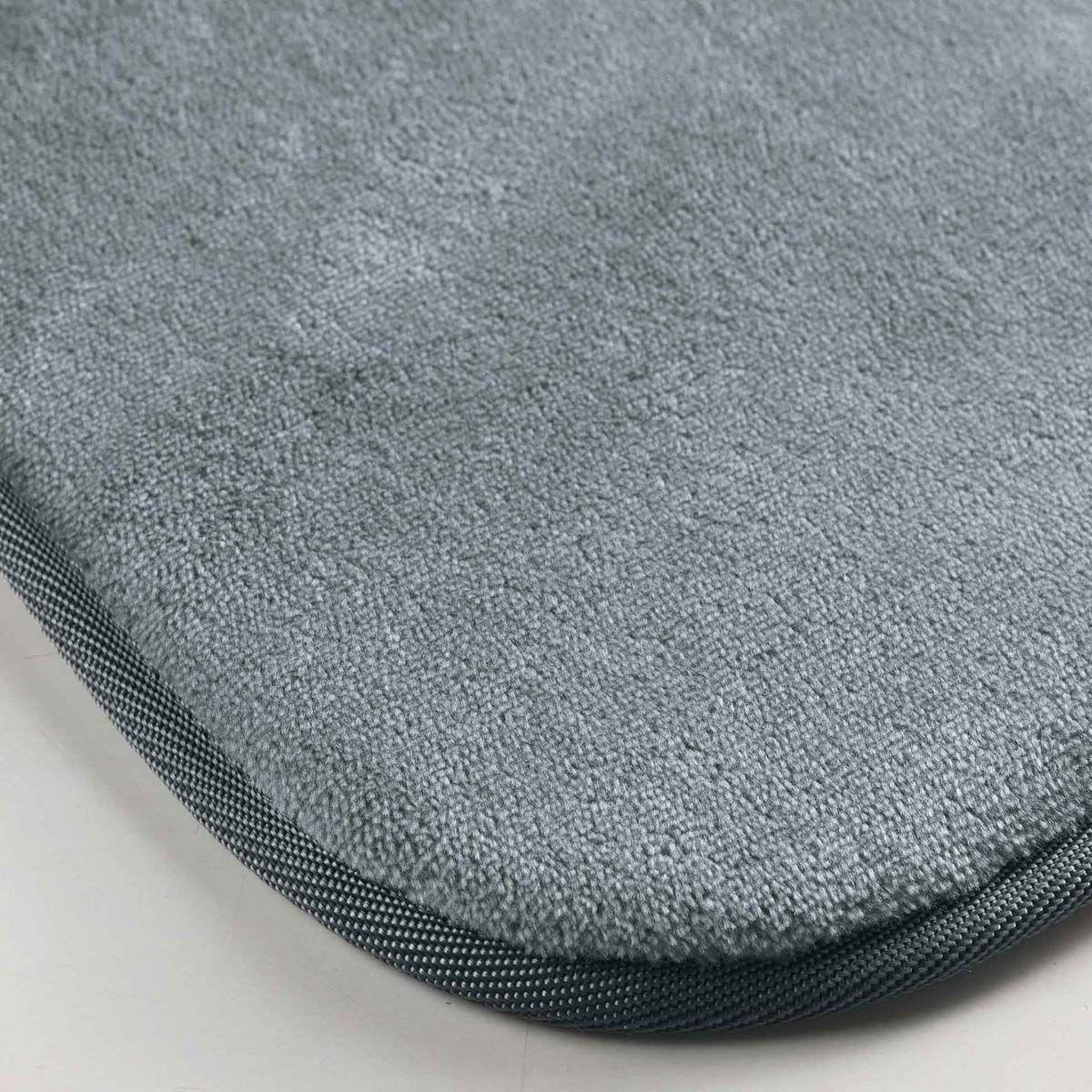 Voir la diapositive 2 : Douceur d'Intérieur Tapis uni en flanelle  flanou  120x170cm gris