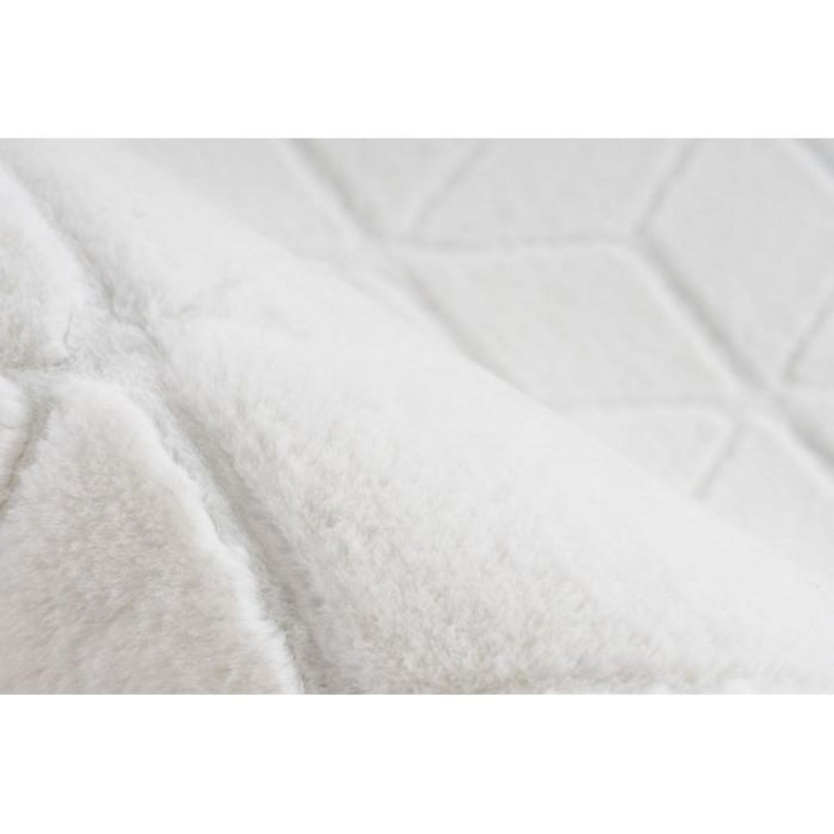 Paris Prix Tapis Shaggy Effet 3D  Vivica  Blanc