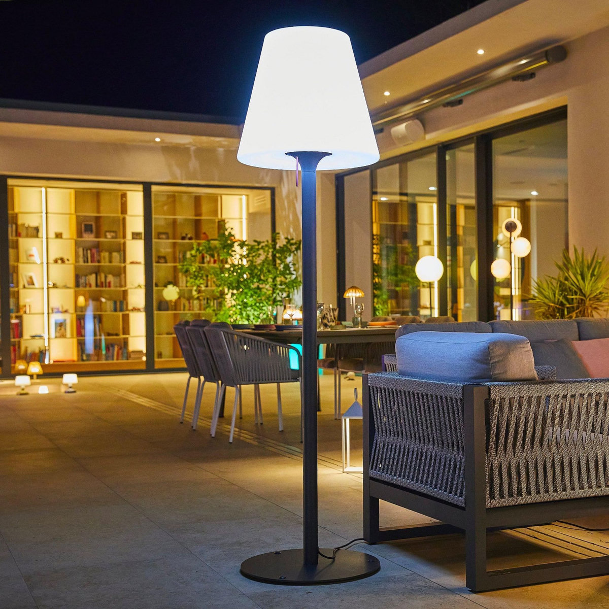 Lumisky Lampadaire ext filaire STANDY Blanc Polyéthylène H180CM