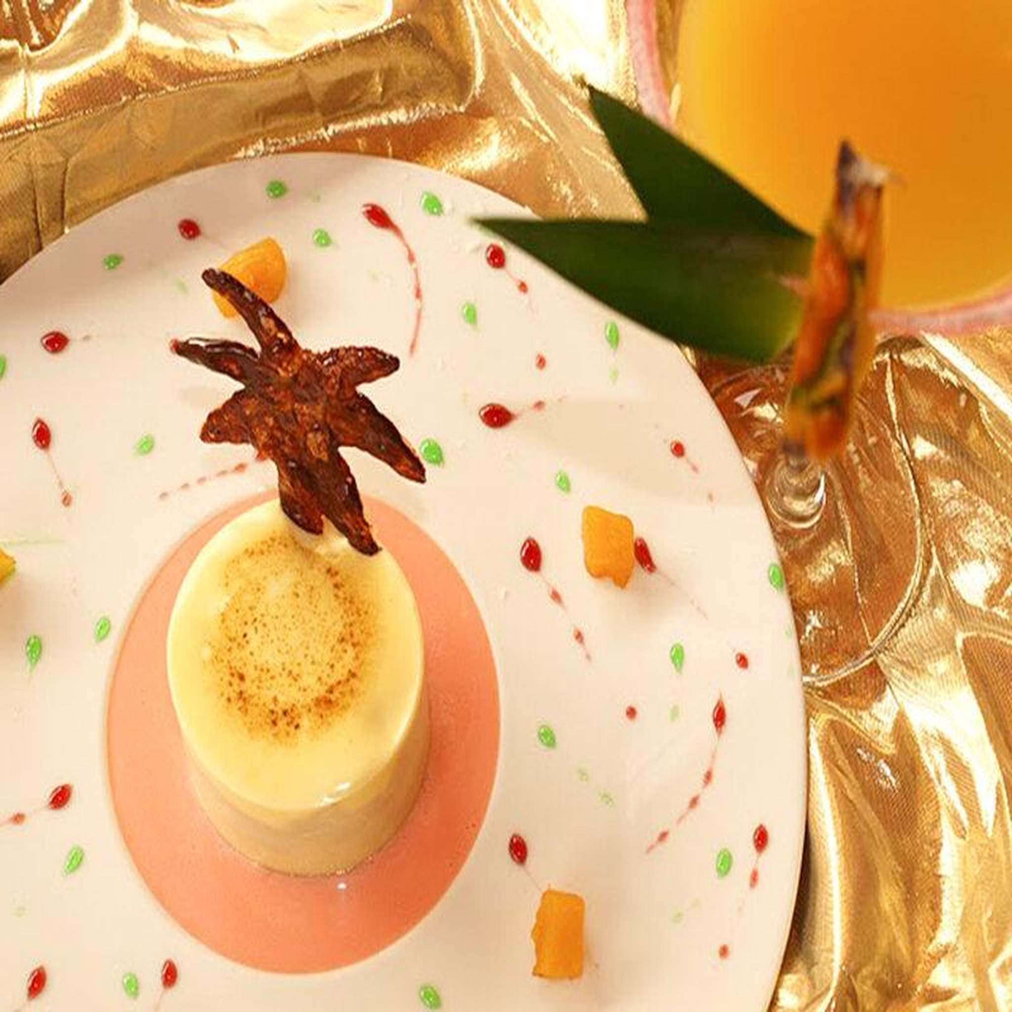 Voir la diapositive 2 : Smartbox Instant gastronomique près de lyon : menu 3 plats avec amuse-bouche - coffret cadeau gastronomie