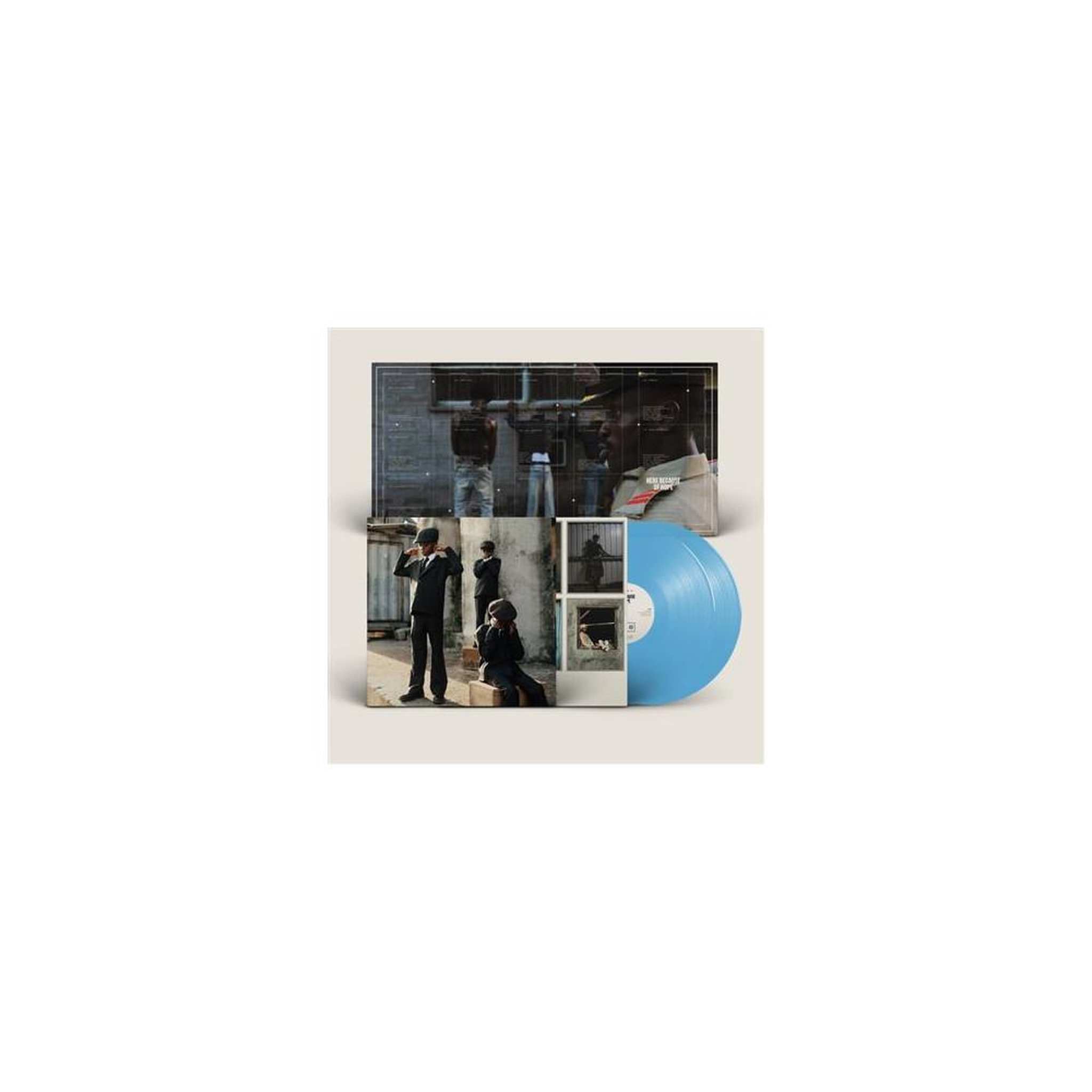 Vinyle single here because of hope en coloris sky blue, pochette carrée collage photo