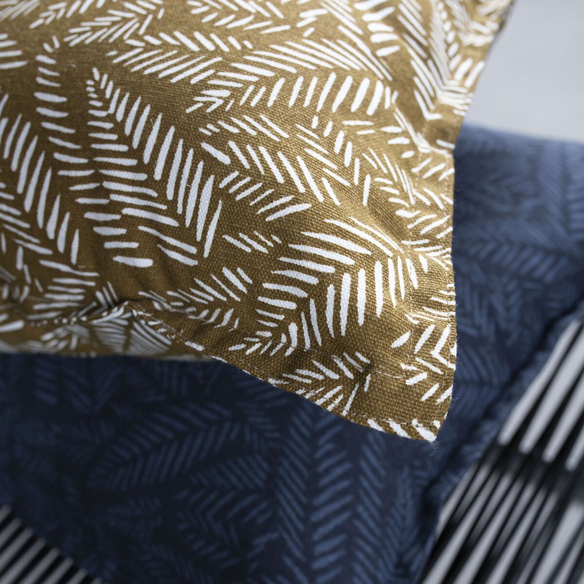 TODAY Coussin déco en coton KARMA